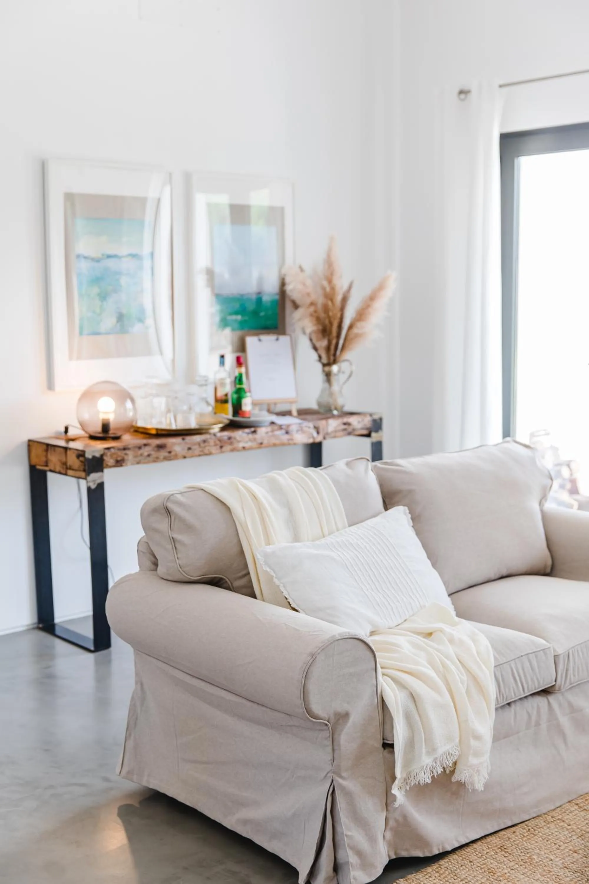 Living room in CAMBEIROS - Guest House