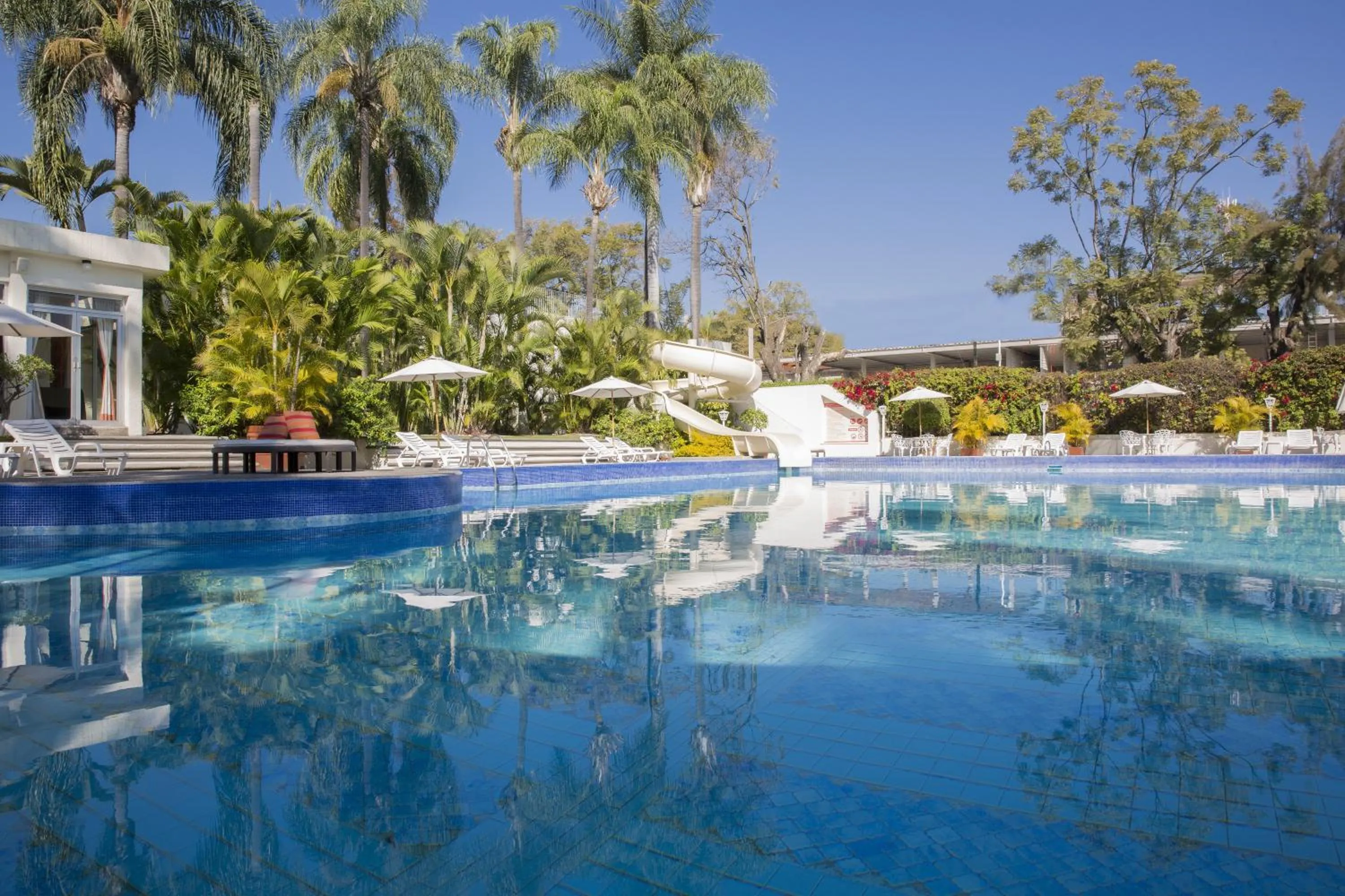 Swimming pool in Gamma Cuernavaca Puerta Paraiso