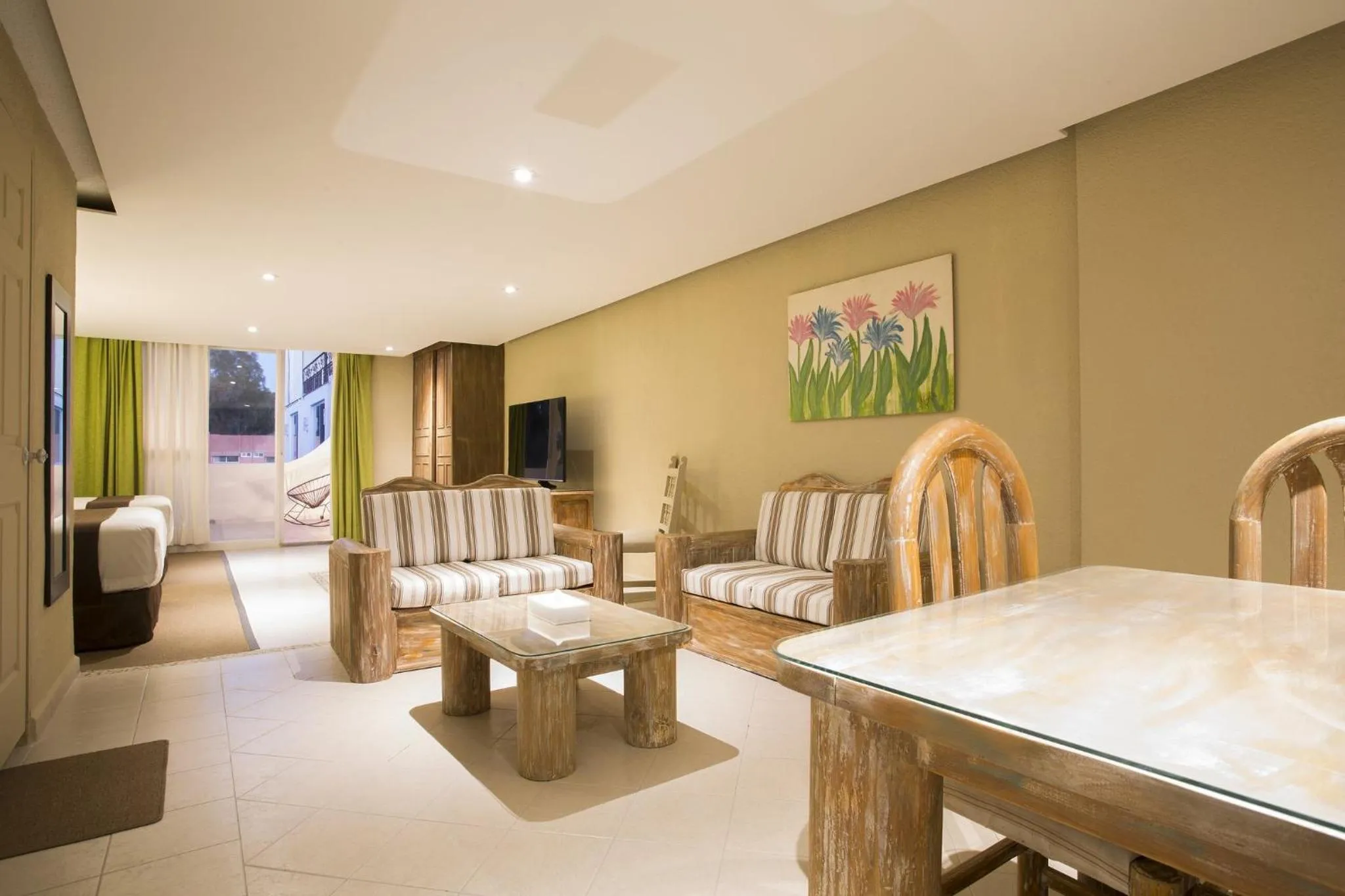 Photo of the whole room in Gamma Cuernavaca Puerta Paraiso