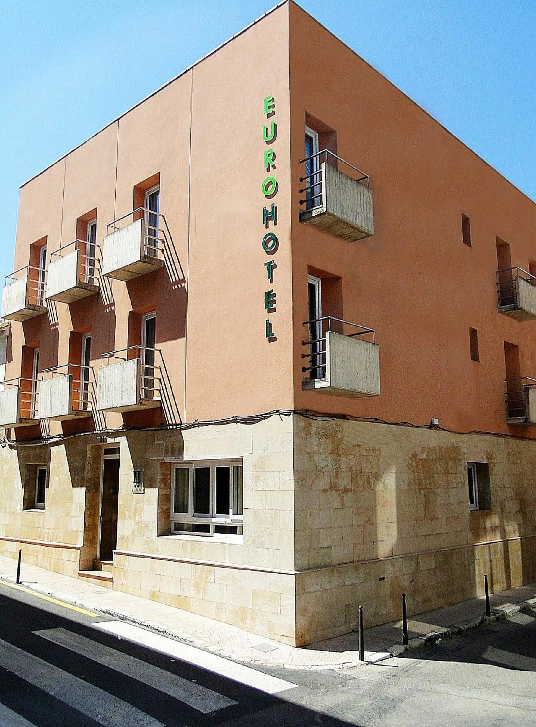 Facade/entrance in Eurohotel