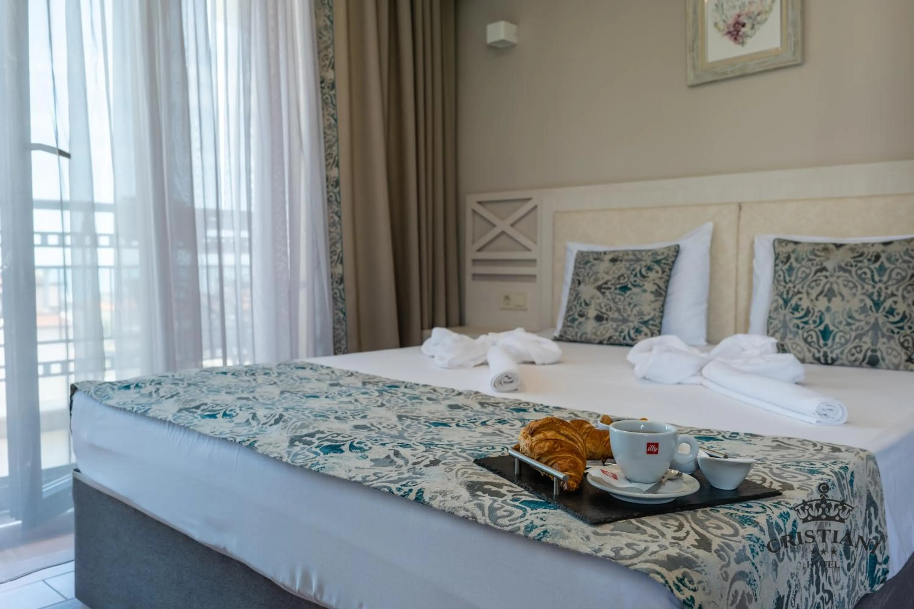 Bed in Cristiani Hotel Sozopol