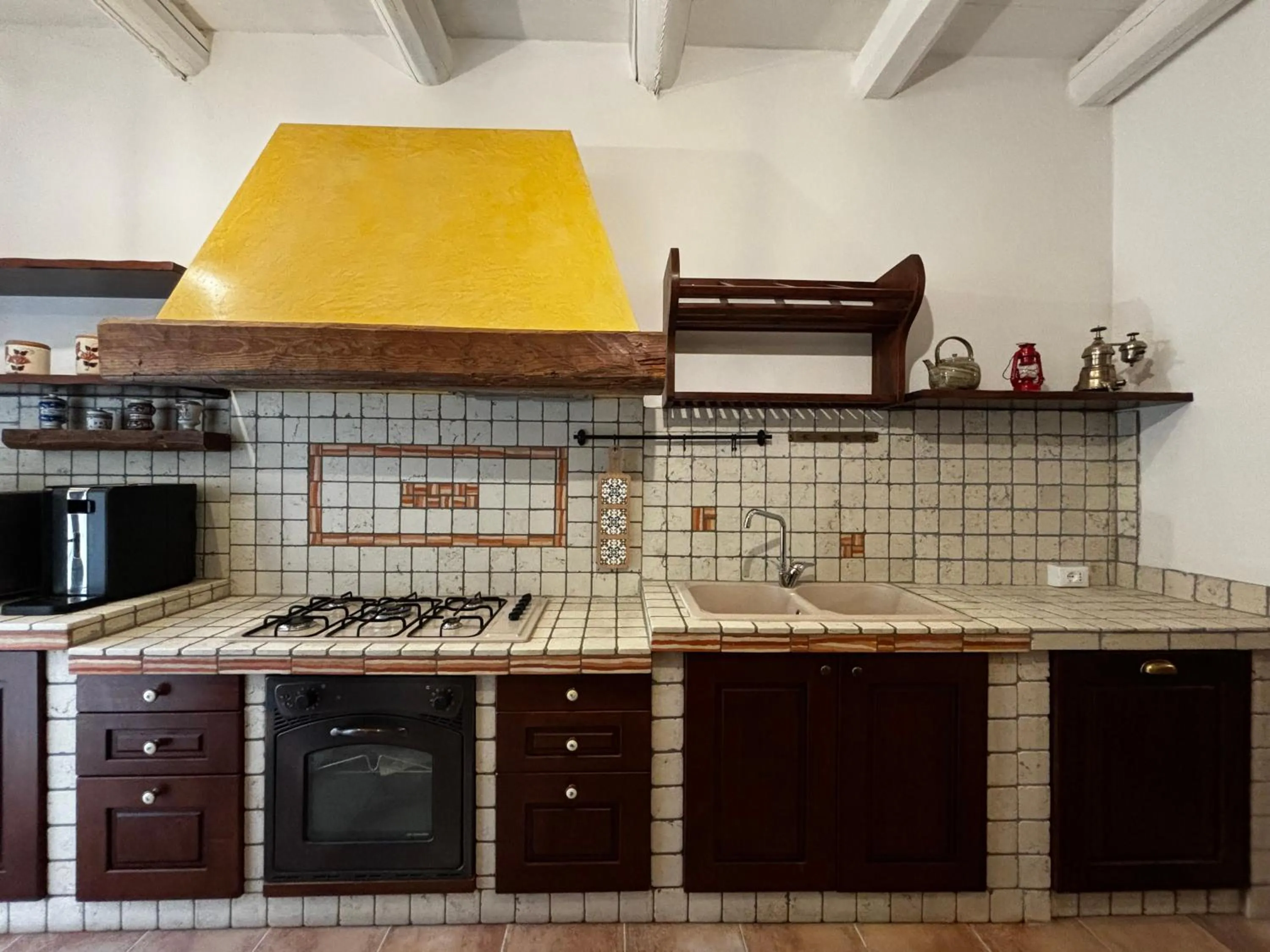 Kitchen or kitchenette in La Casa Nel Bosco