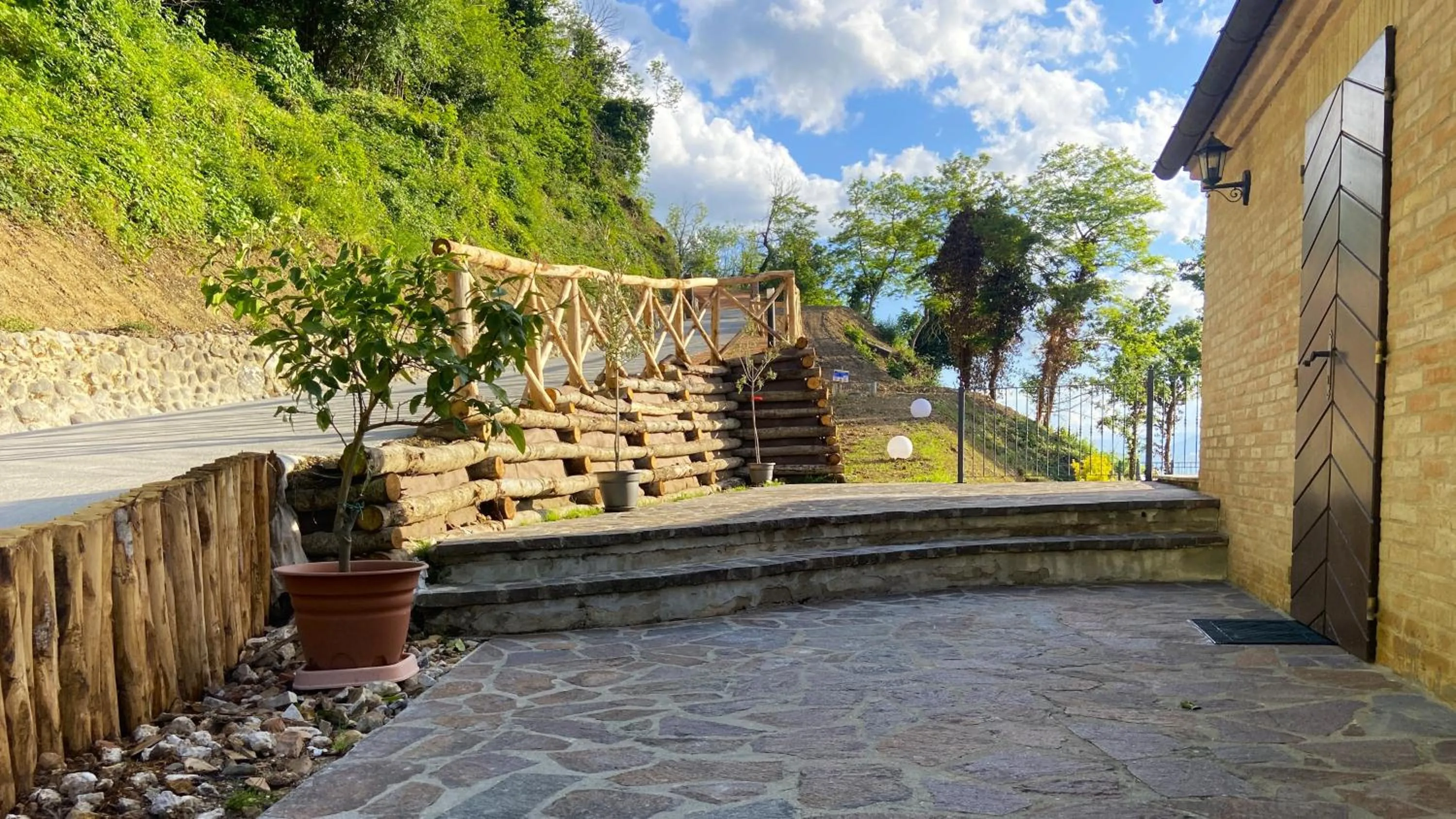 Day in La Casa Nel Bosco