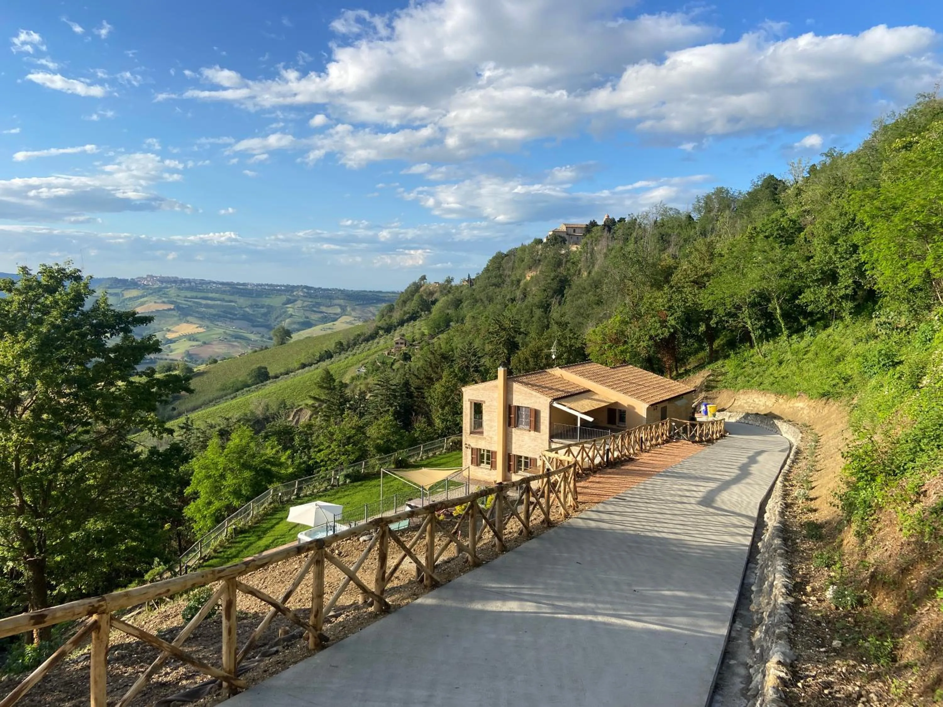 Day in La Casa Nel Bosco