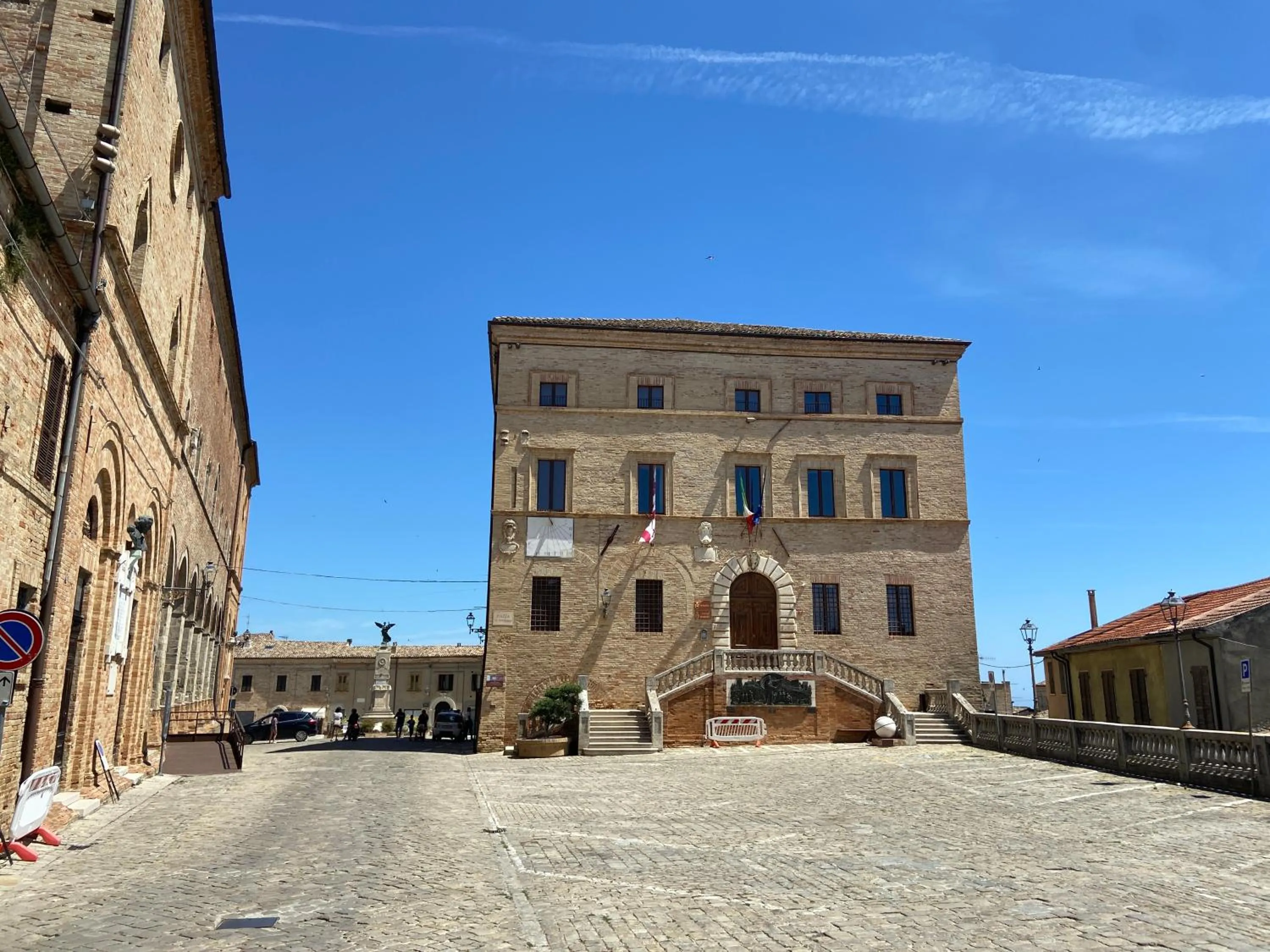 Property building in La Casa Nel Bosco
