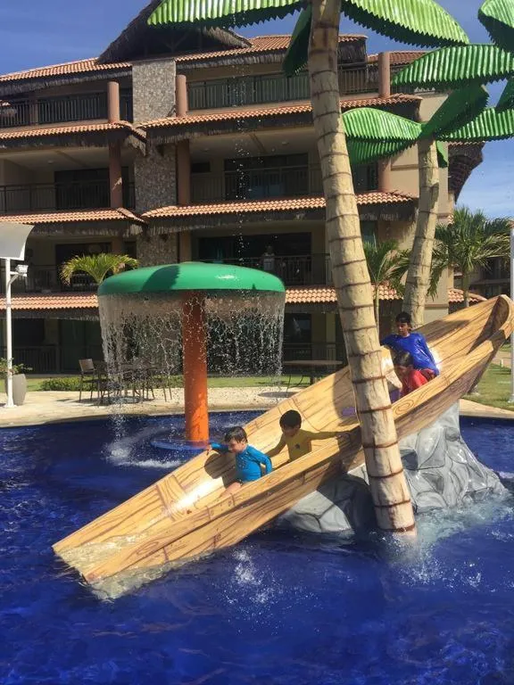 Swimming pool in Manhattan Beach Riviera