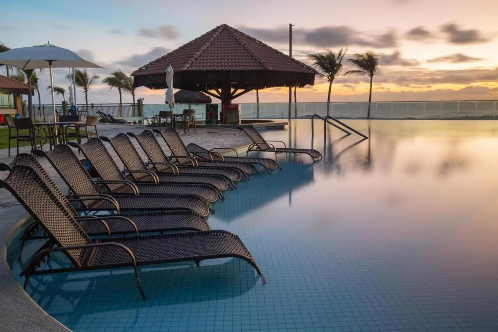 Swimming pool in Manhattan Beach Riviera