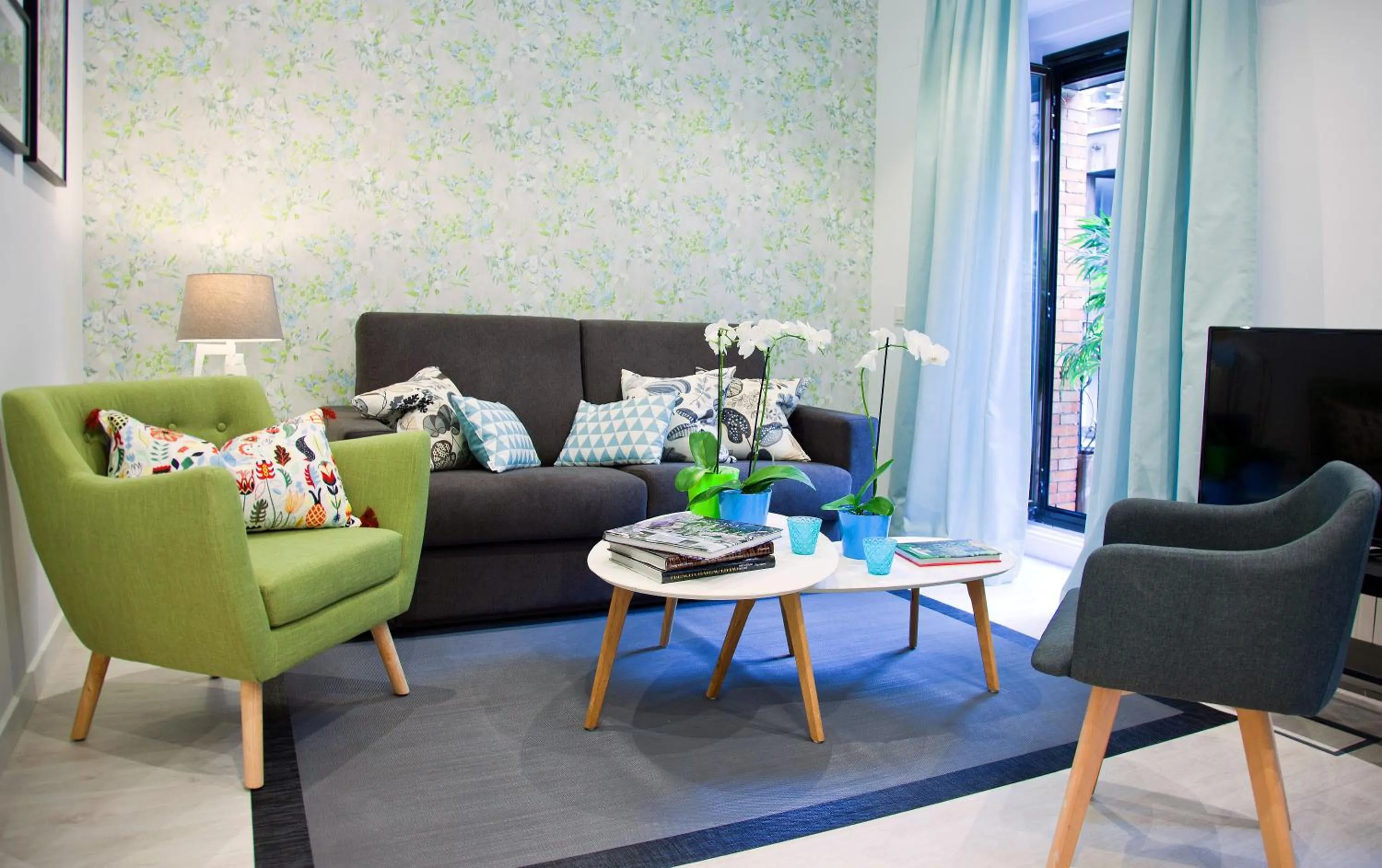 Living room in Feelathome Madrid Suites Apartments