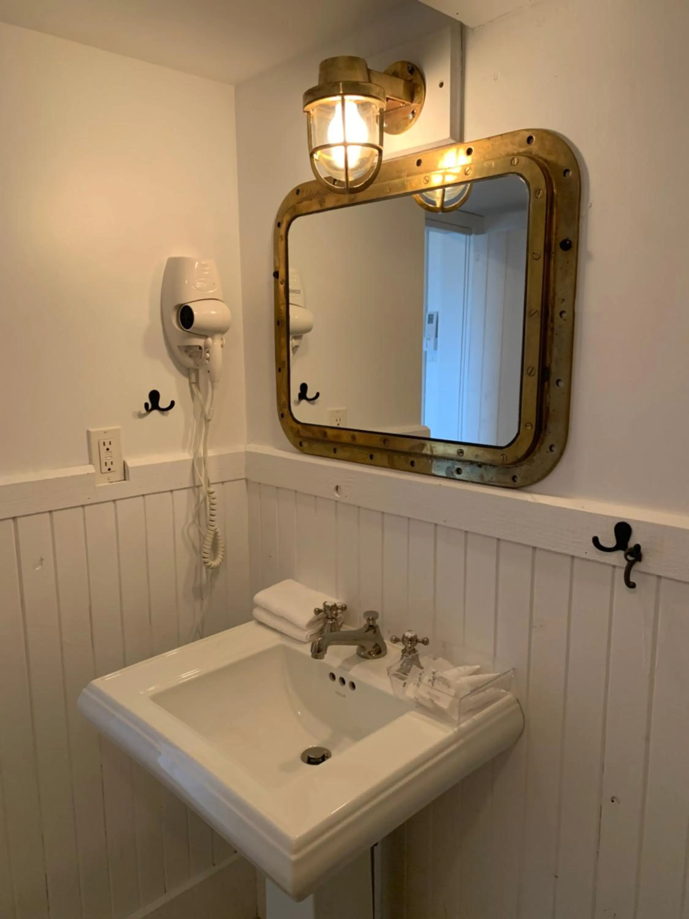 Bathroom in Au Pic de l'Aurore Motel-Chalets