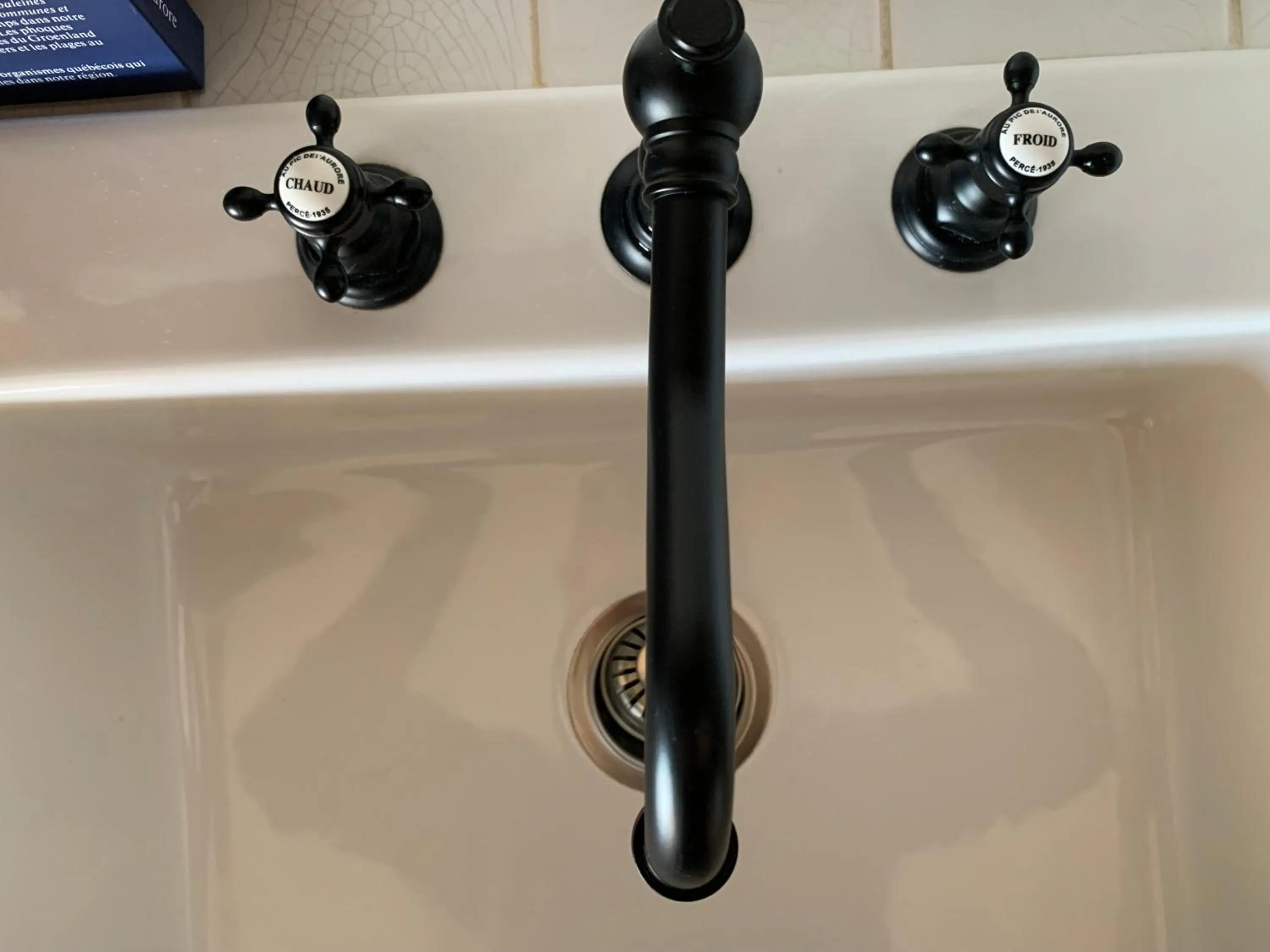 Au Pic de l'Aurore Motel-Chalets