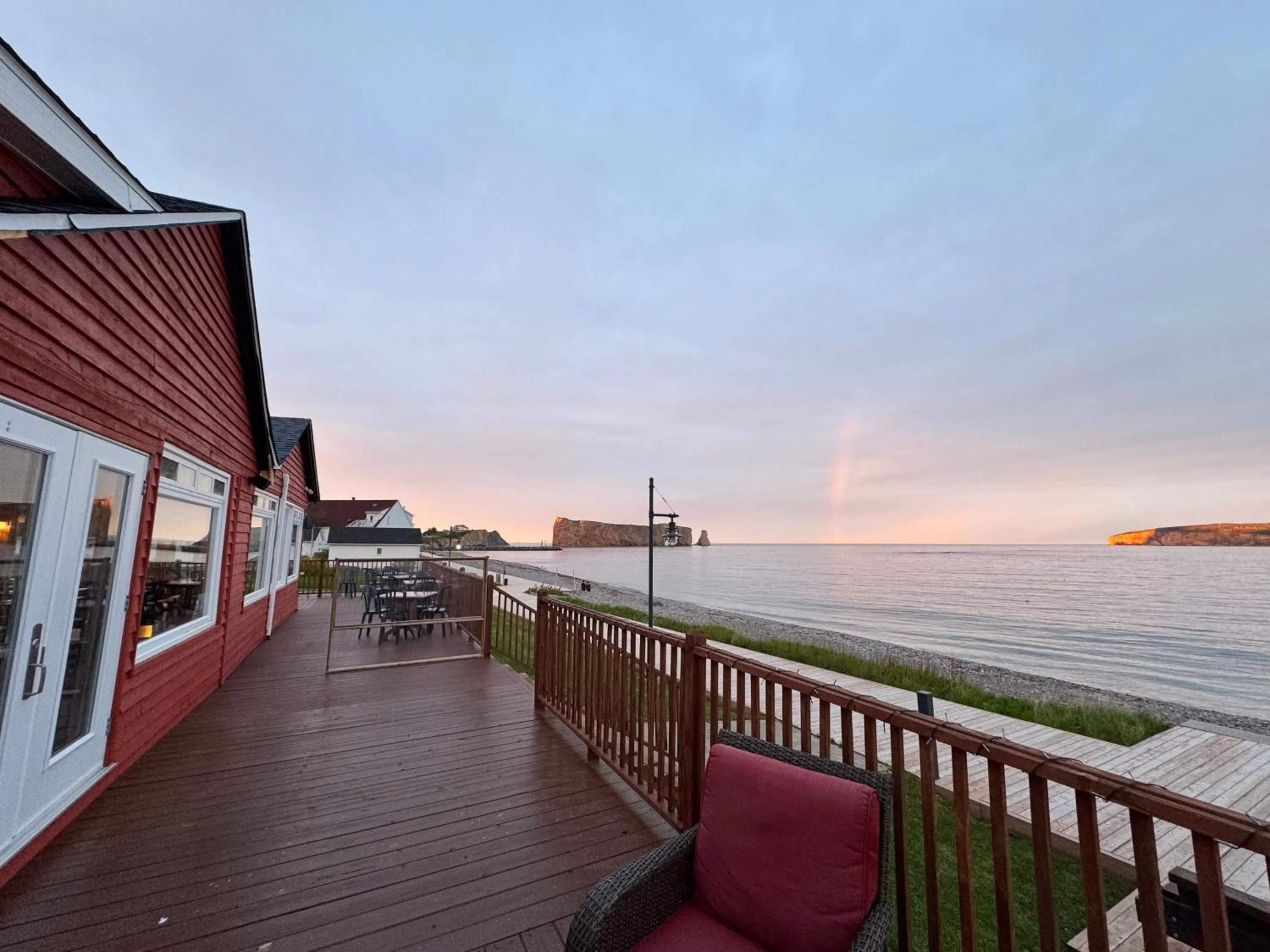 Restaurant/places to eat in Hotel-Motel Fleur de Lys