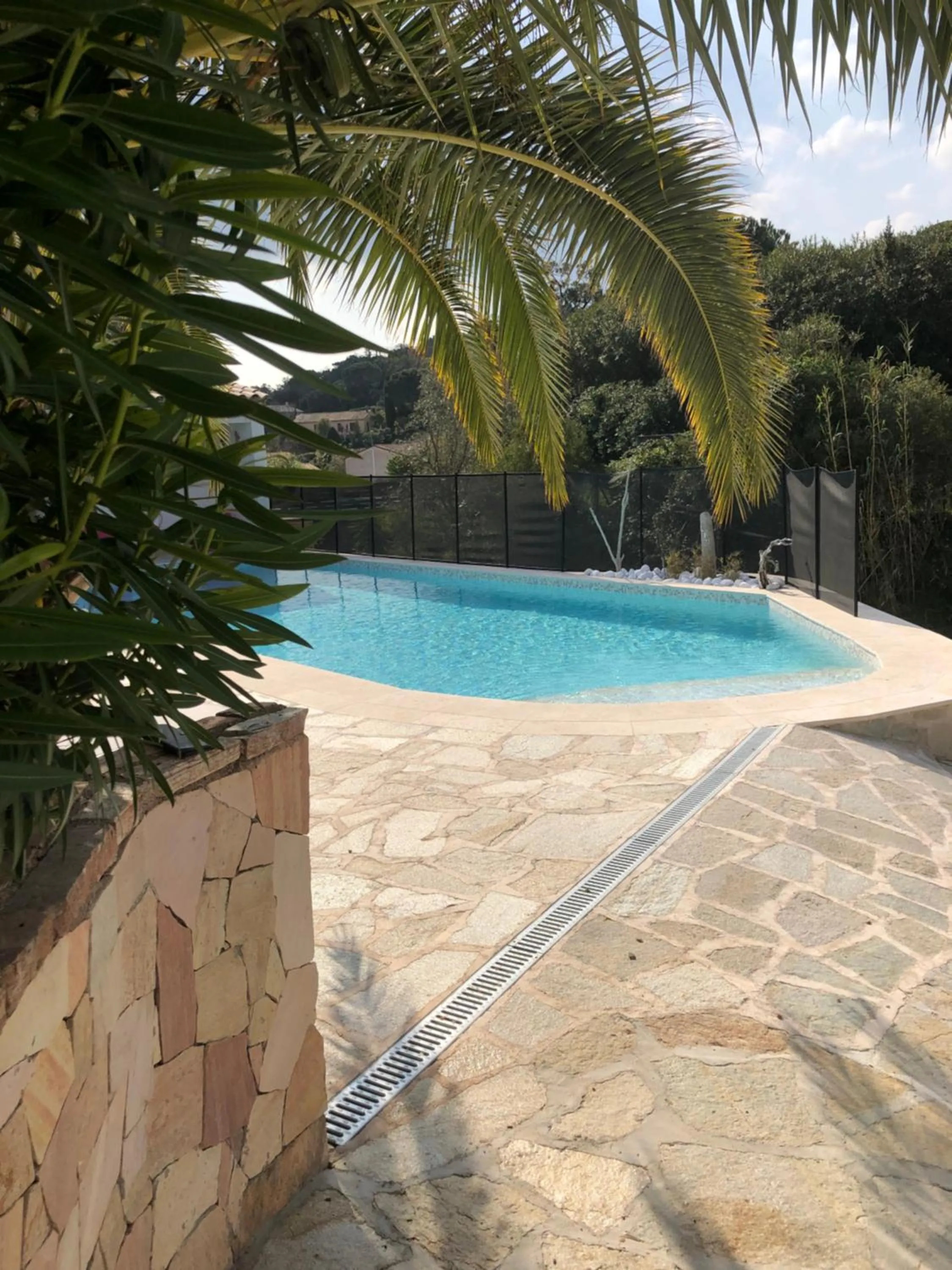 Swimming pool in Maxima Sunset
