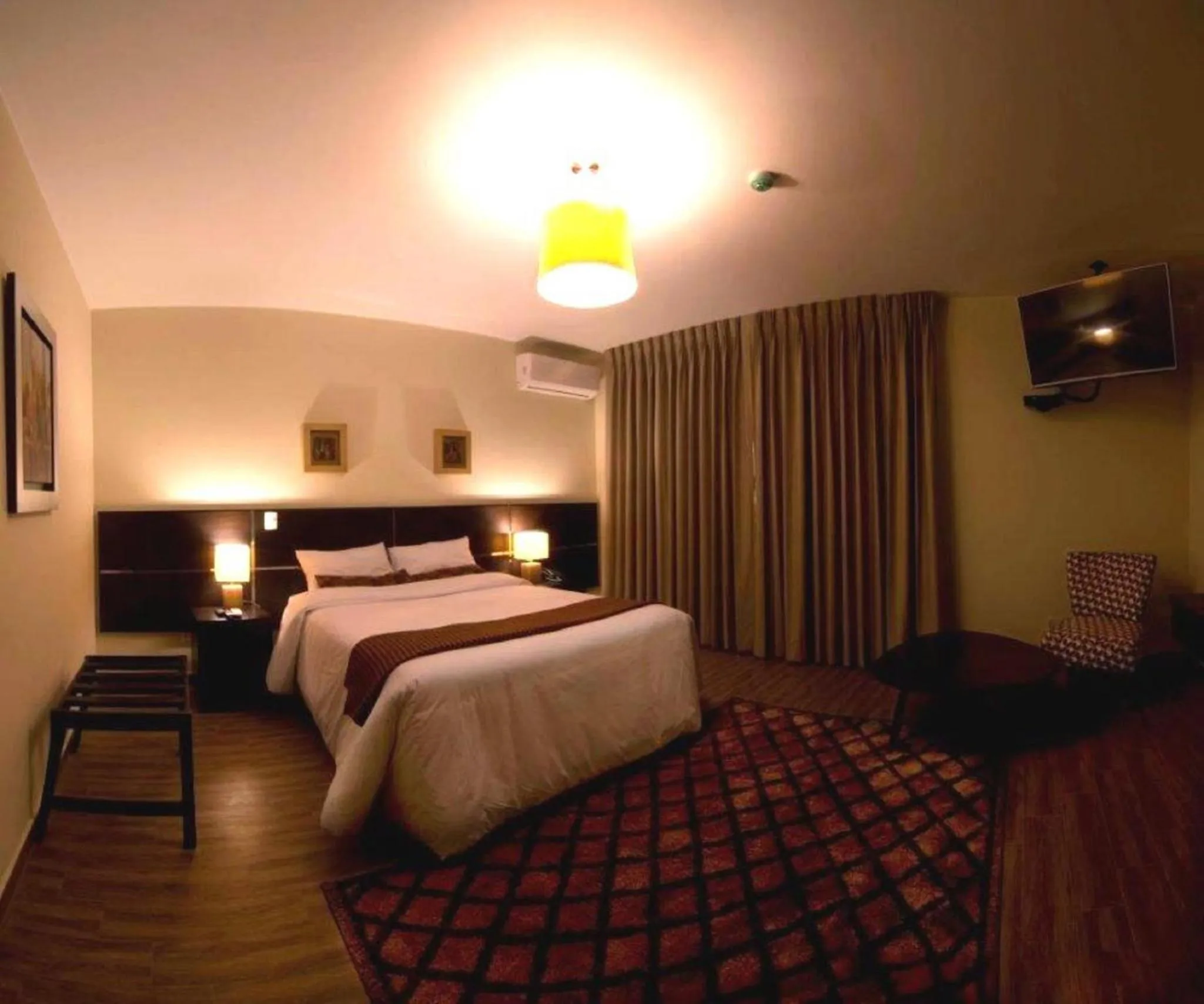 Bedroom, Bed in Tambo Dos de Mayo