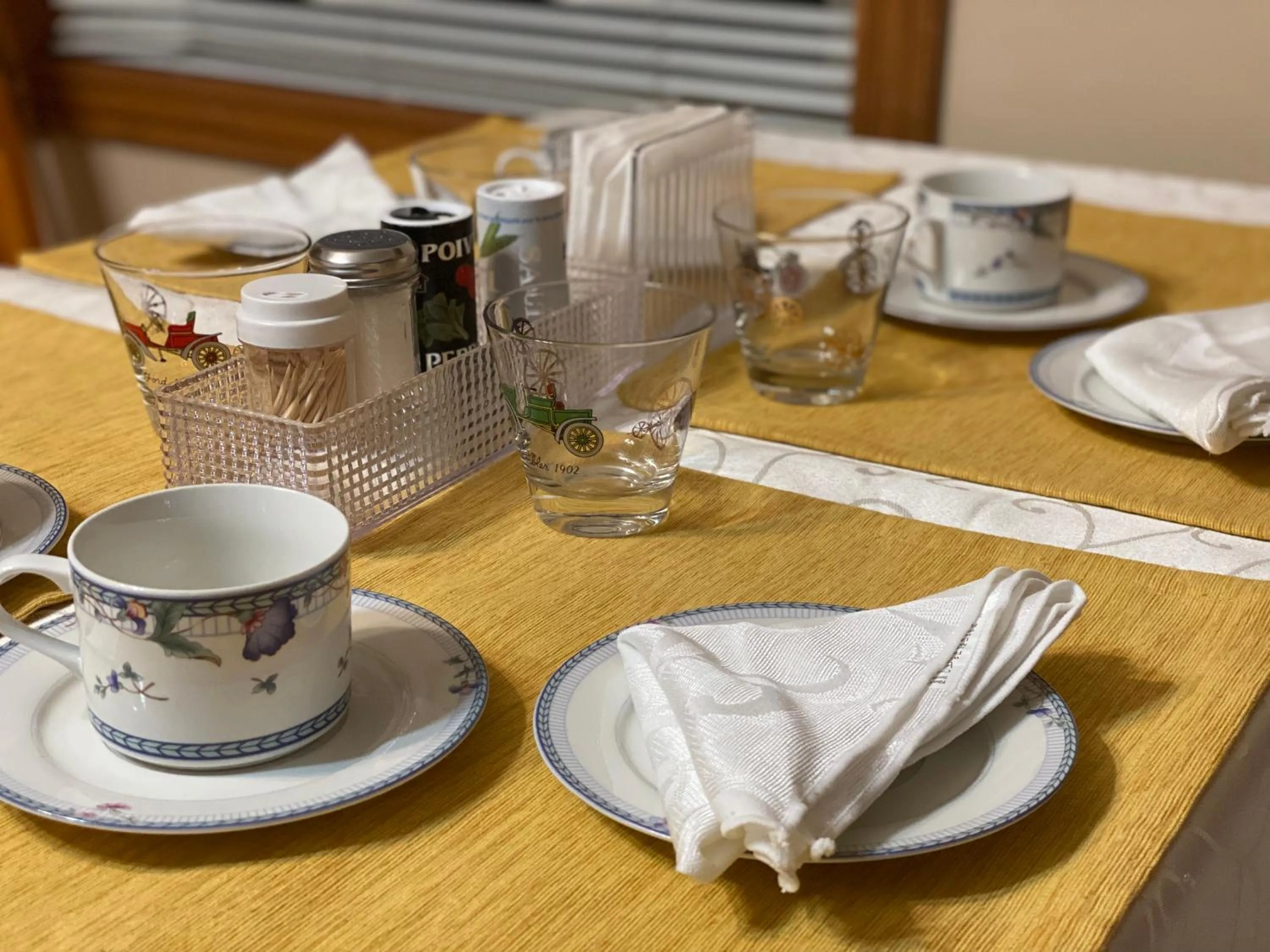 Restaurant/places to eat in Anna's Bed & Breakfast