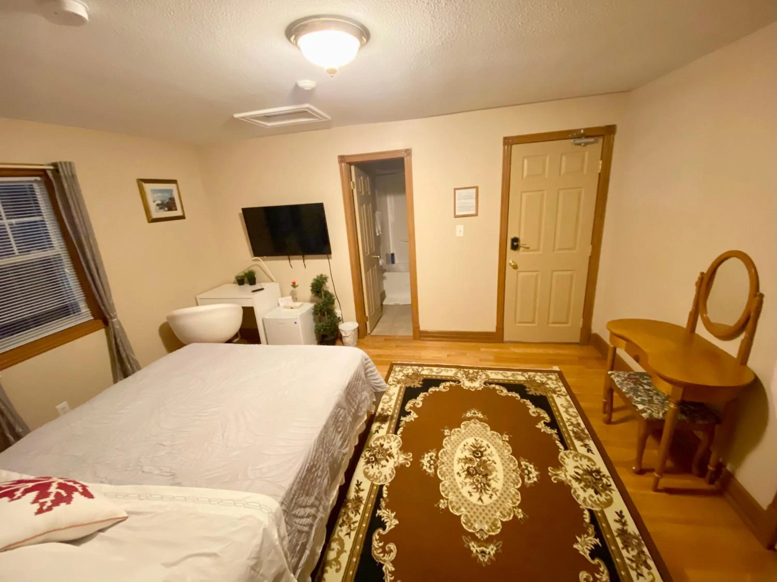 TV and multimedia, Bed in Anna's Bed & Breakfast