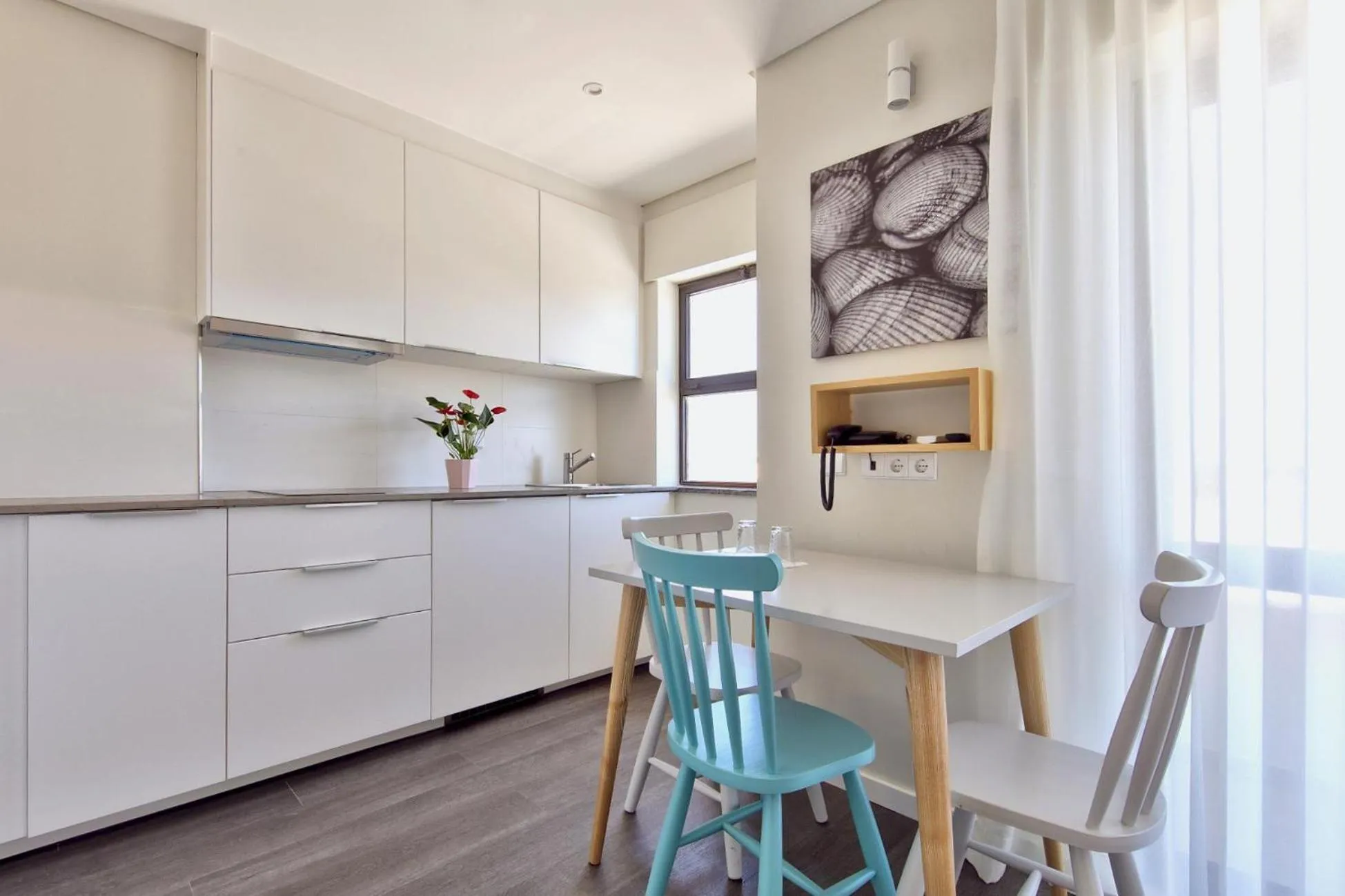 Photo of the whole room in Agua Hotels Alvor Jardim