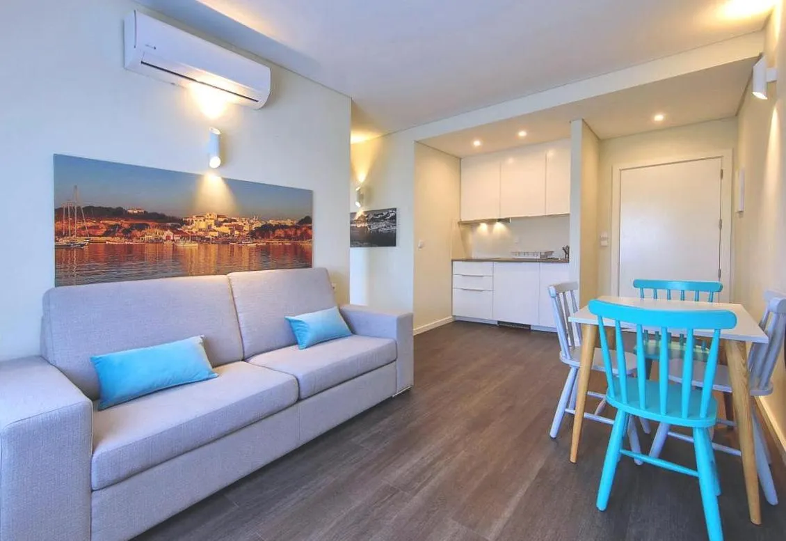 Photo of the whole room in Agua Hotels Alvor Jardim