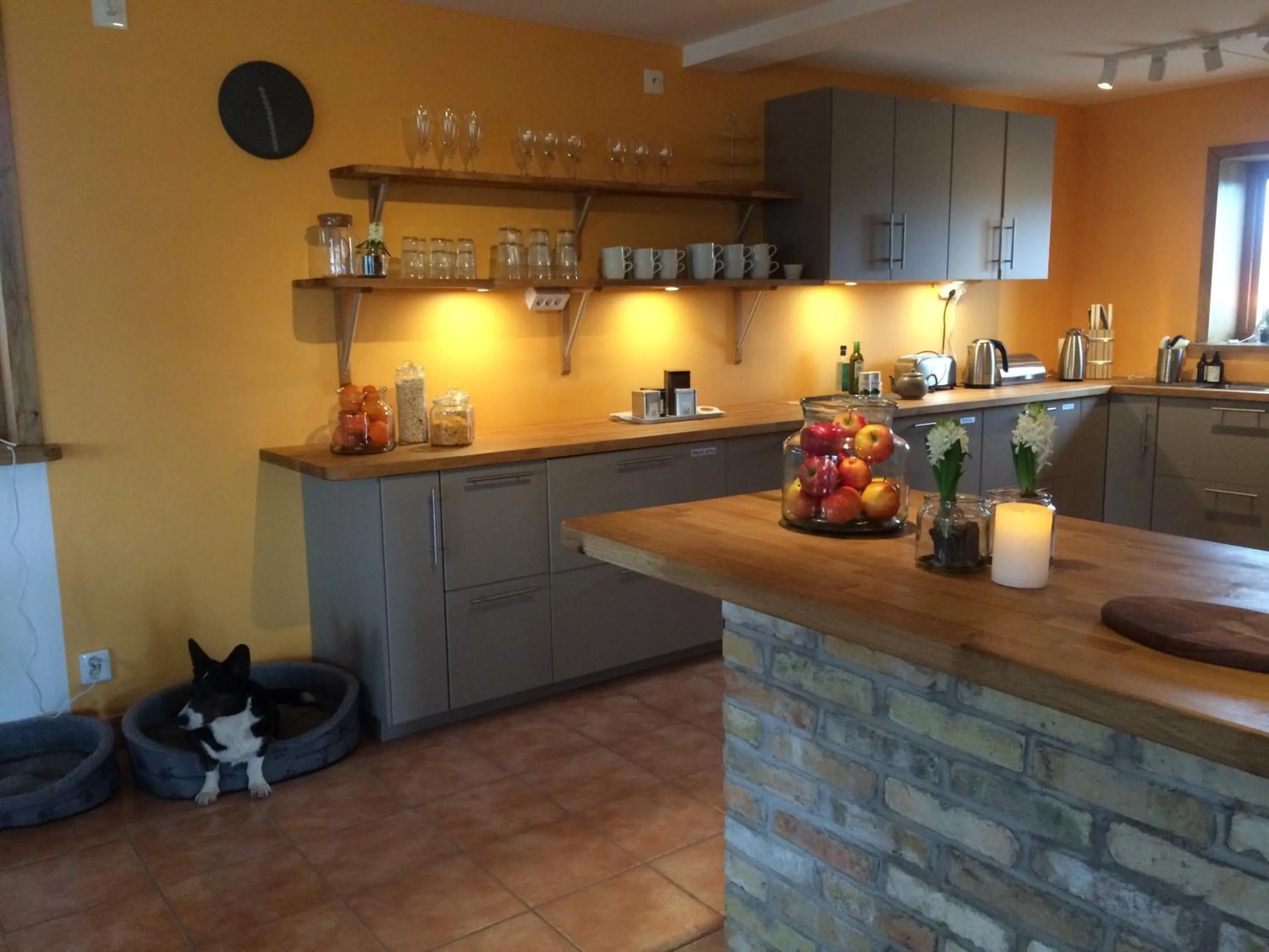 Flyingehus Gårdshotell