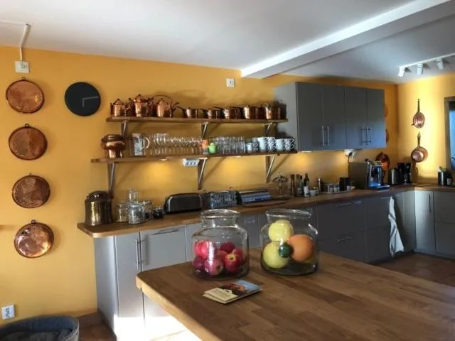 Flyingehus Gårdshotell