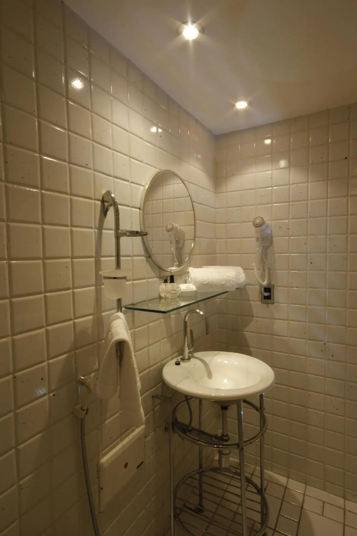 Bathroom in MC FLATS IPANEMA BEACH STAR