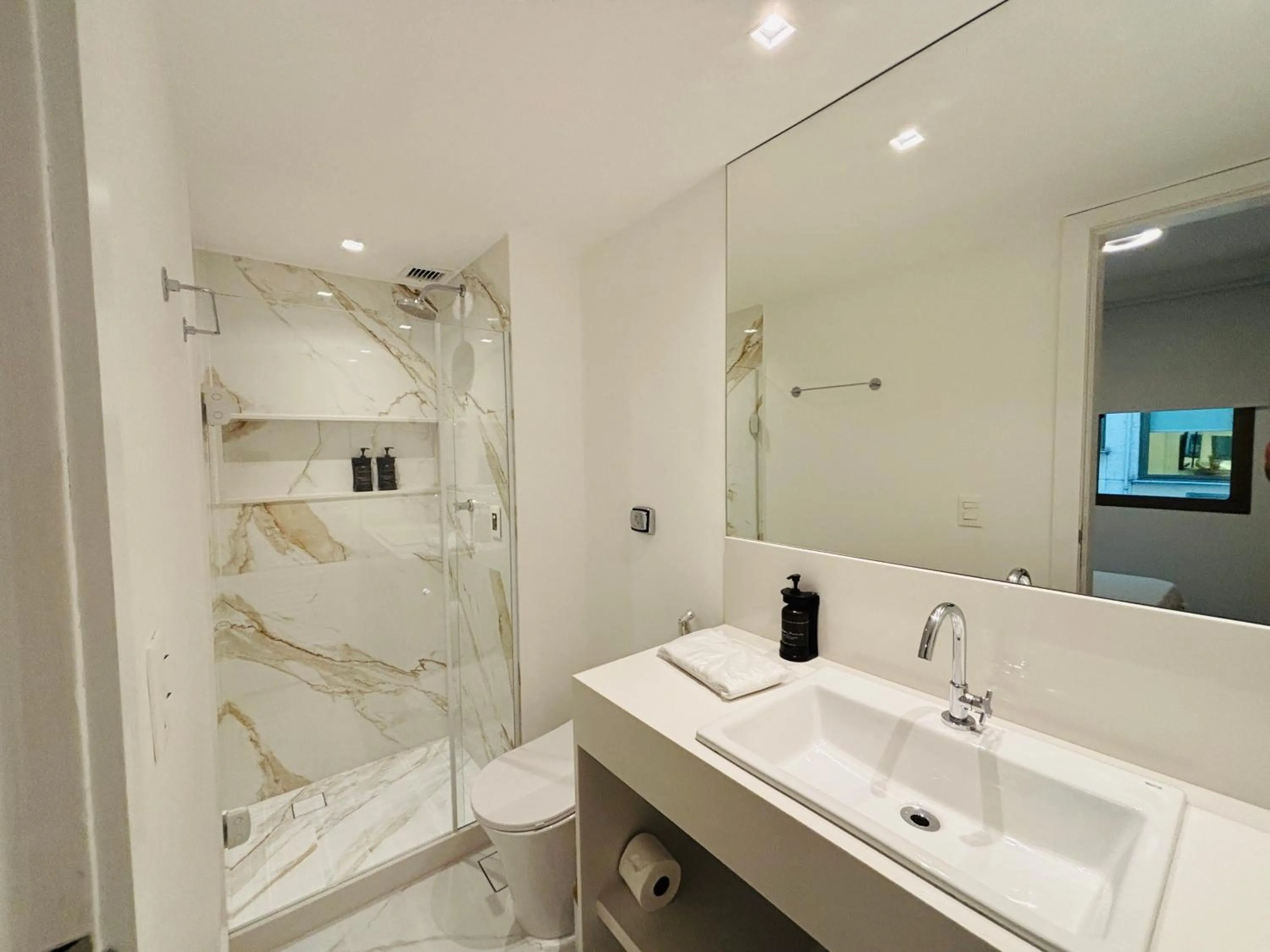 MC FLATS IPANEMA BEACH STAR