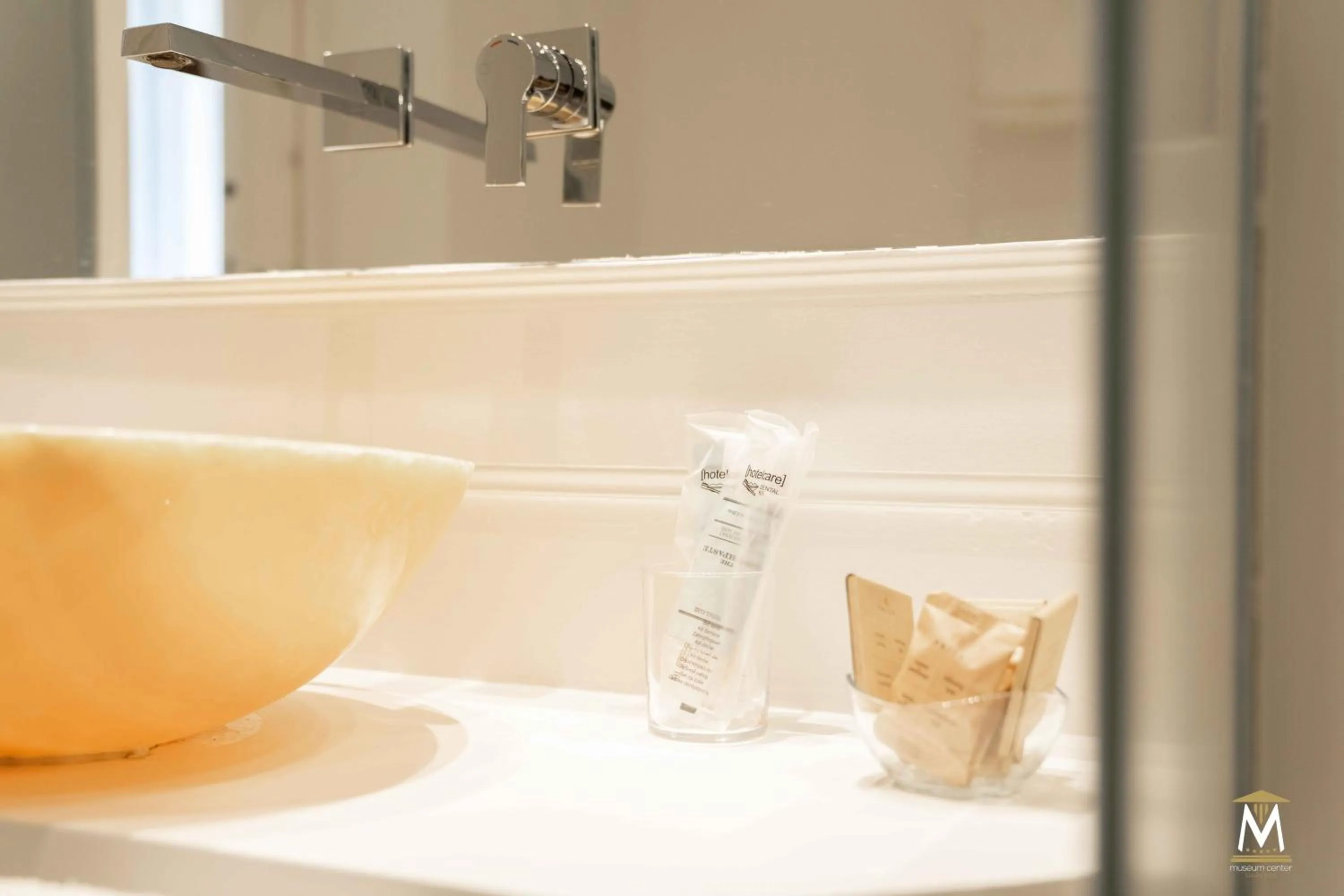 Shower in Museum Center Luxury