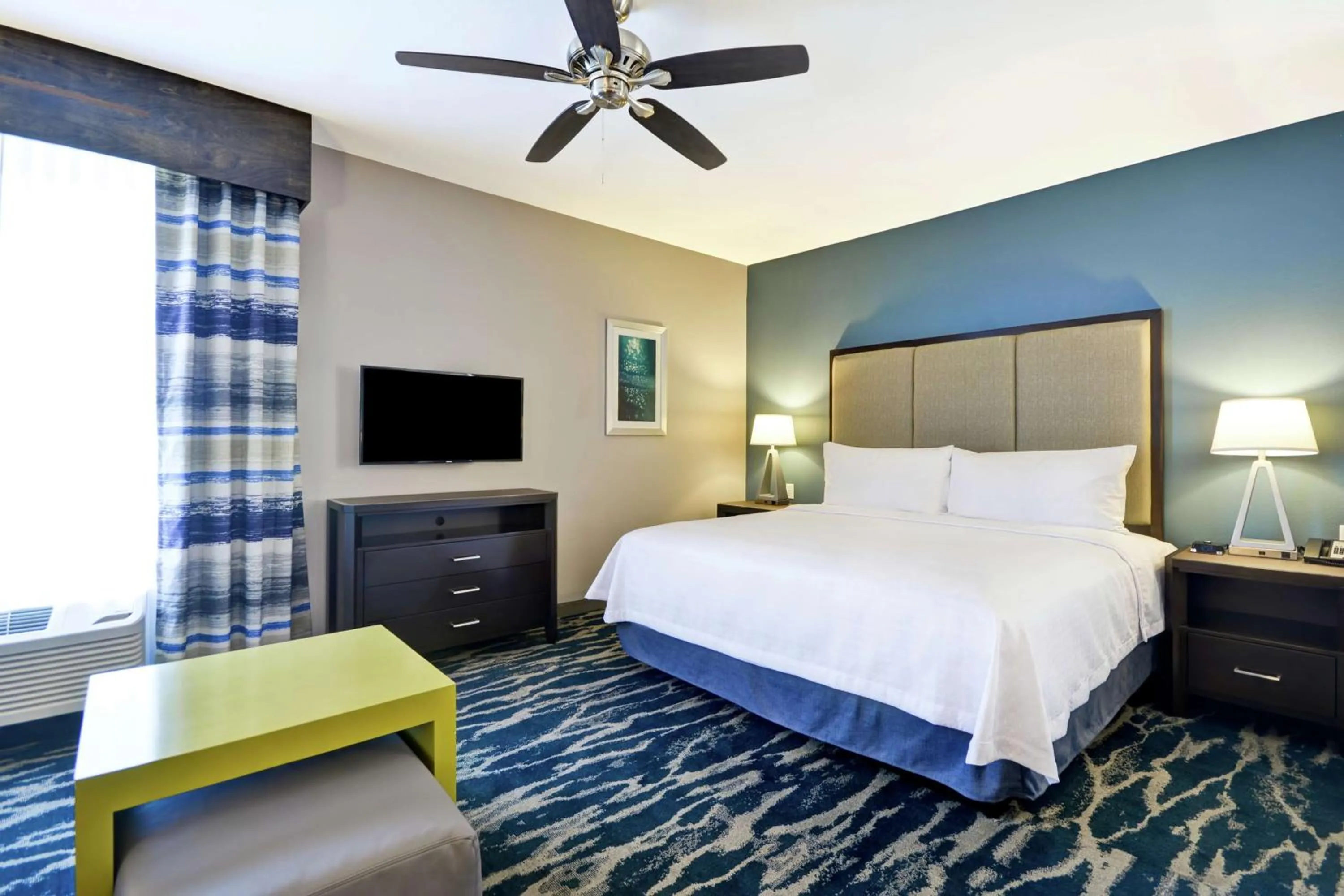 Bedroom, Bed in Homewood Suites by Hilton Conroe