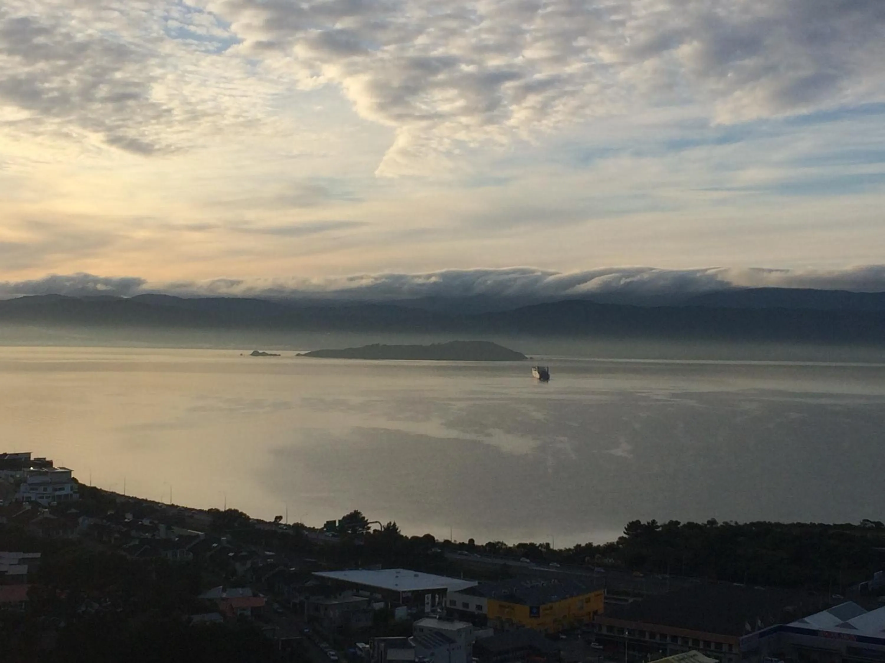 Sunrise in Harbour Lodge Wellington