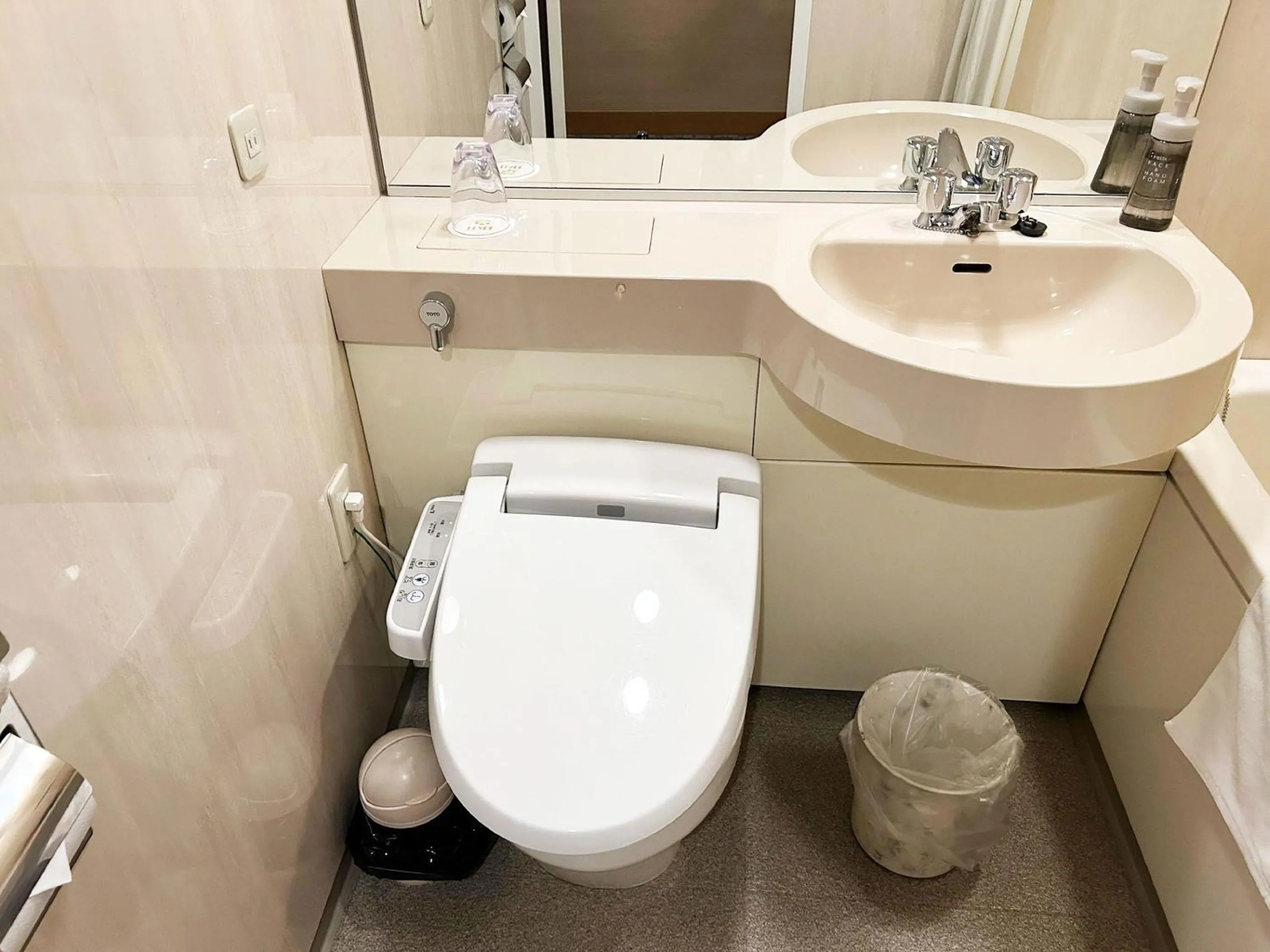 Shower in Heian No Mori Kyoto