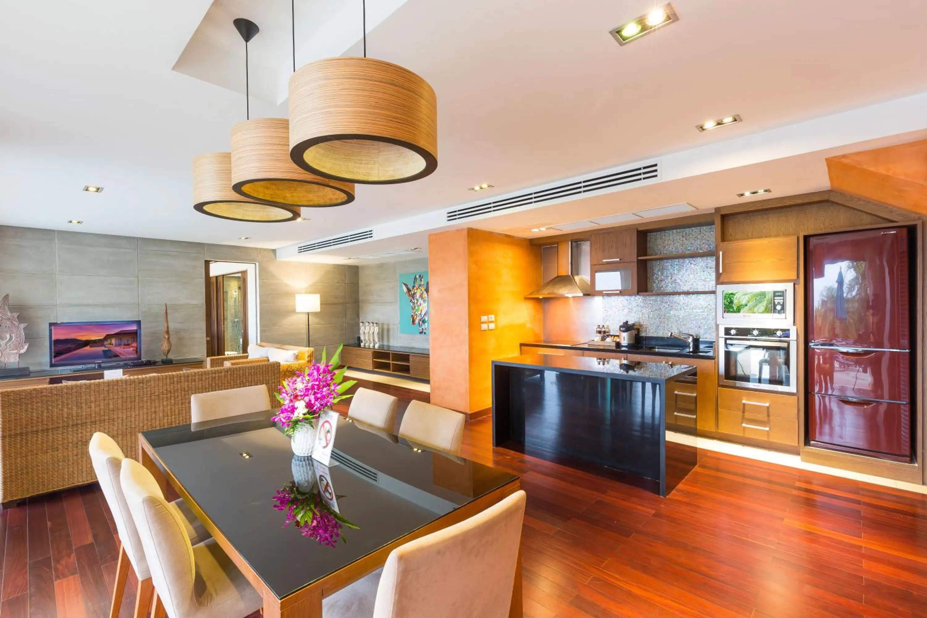 Kitchen or kitchenette in Villa Tantawan Resort - Private Pool Villas