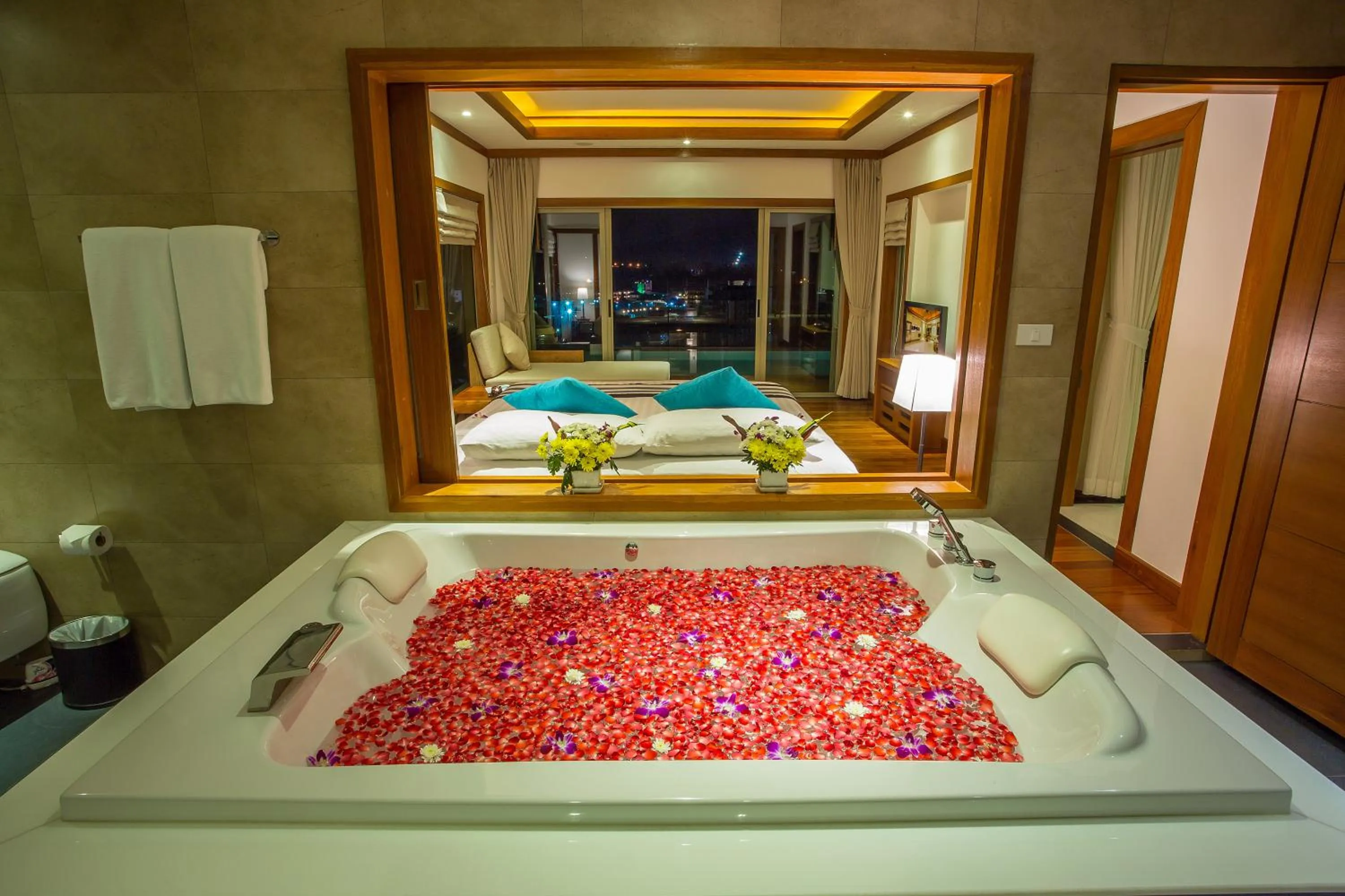 Bathroom, Bed in Villa Tantawan Resort - Private Pool Villas