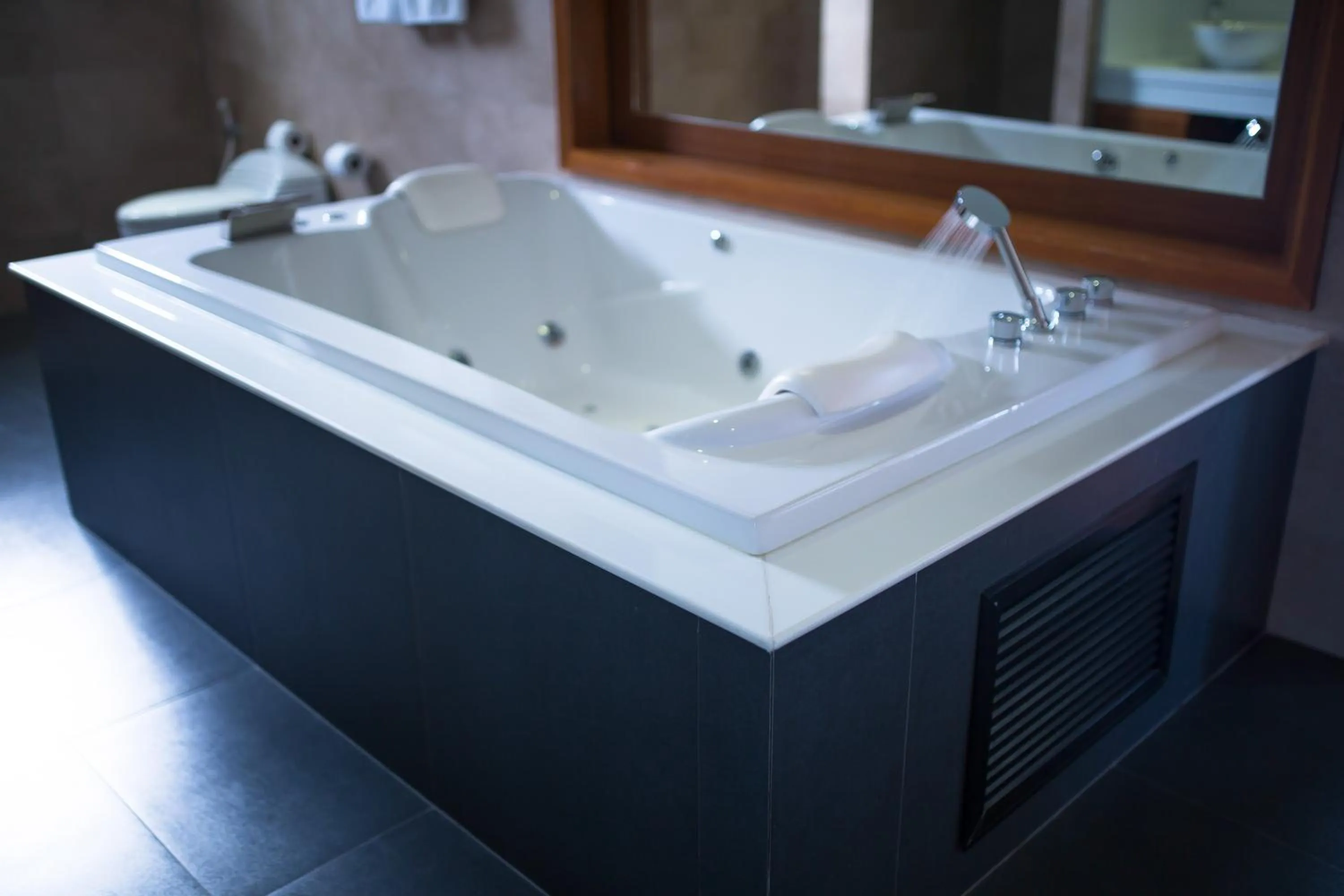 Bathroom in Villa Tantawan Resort - Private Pool Villas