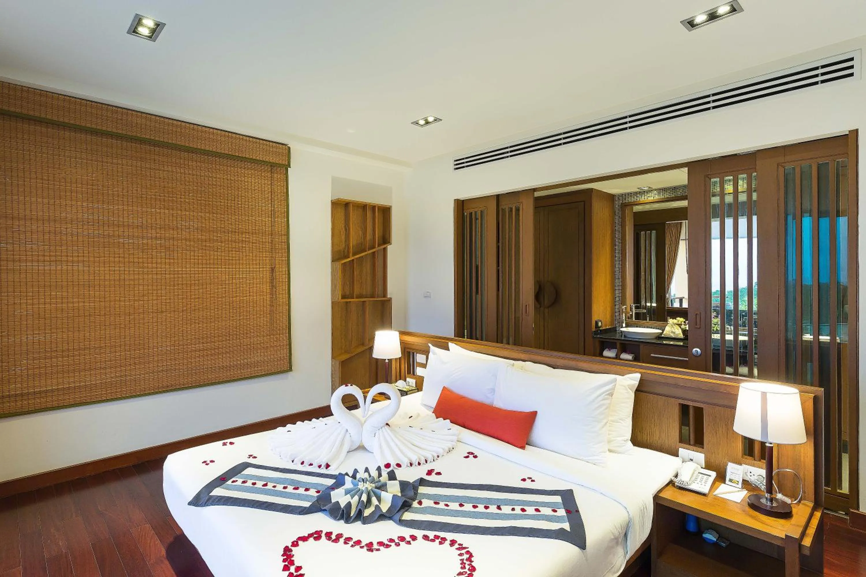 Bedroom, Bed in Villa Tantawan Resort - Private Pool Villas