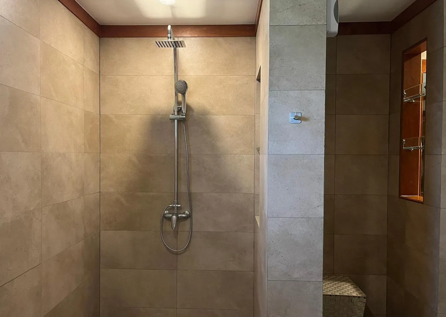 Shower in Villa Tantawan Resort - Private Pool Villas