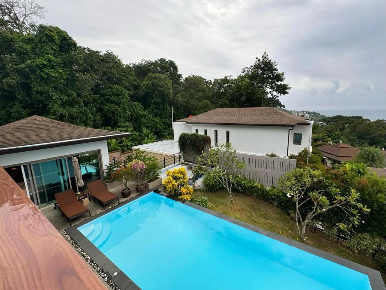 Garden view in Villa Tantawan Resort - Private Pool Villas