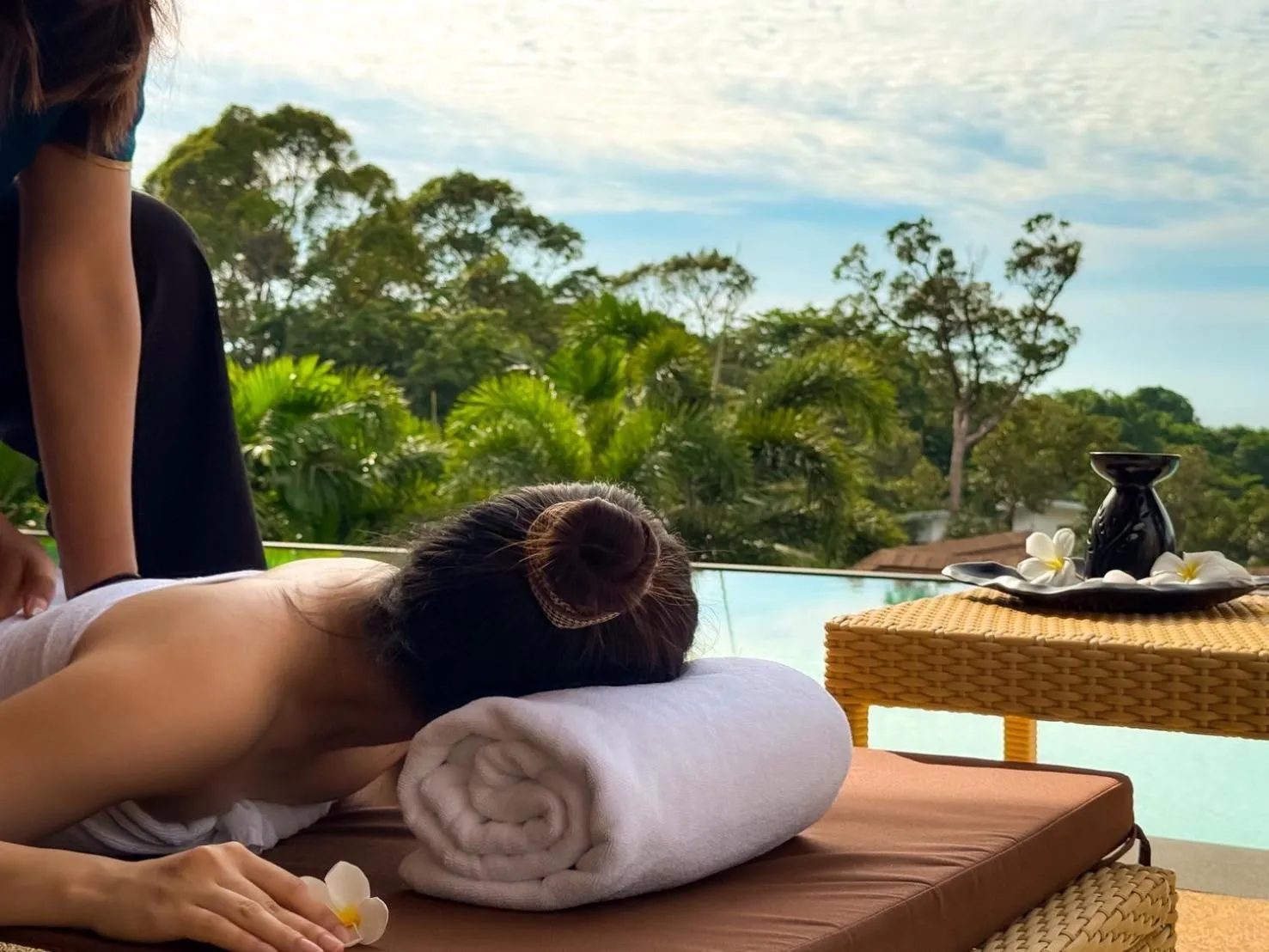 Massage in Villa Tantawan Resort - Private Pool Villas