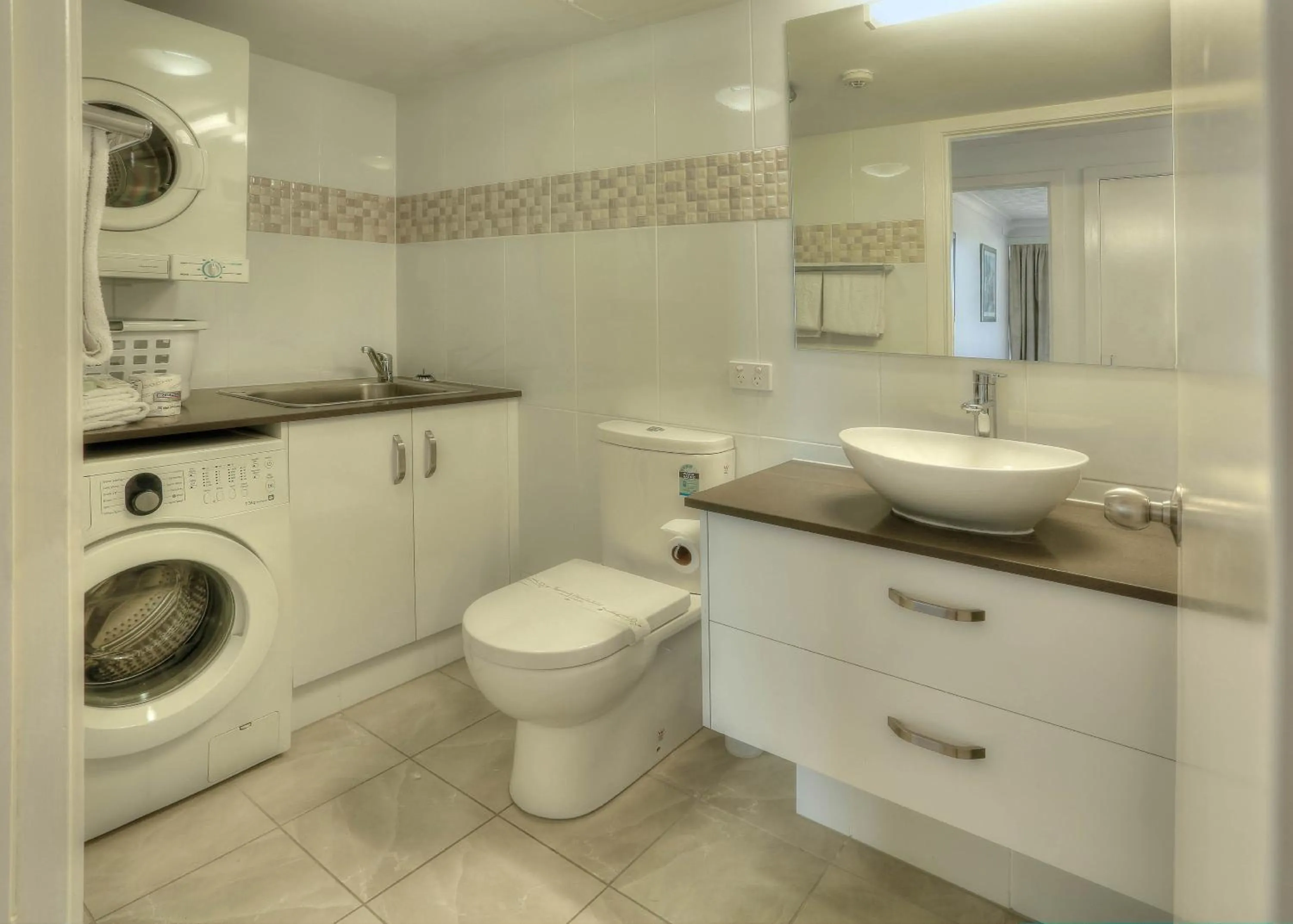 Bathroom in Pelican Sands Beach Resort
