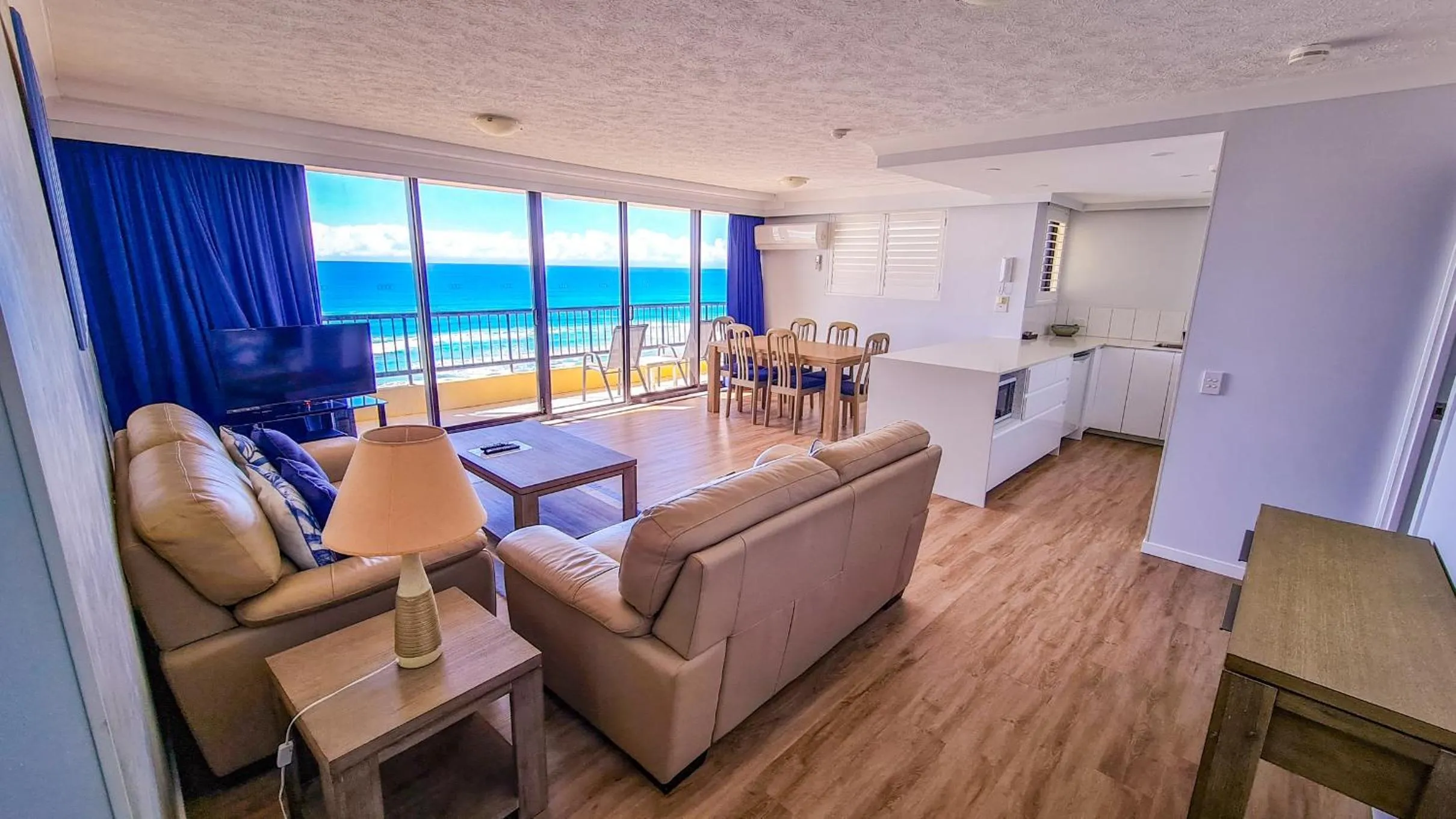 Living room in Pelican Sands Beach Resort