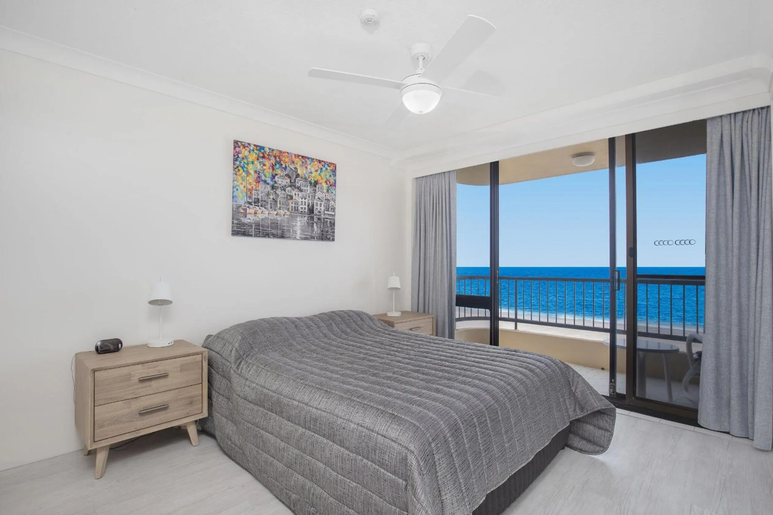 Photo of the whole room, Bed in Pelican Sands Beach Resort