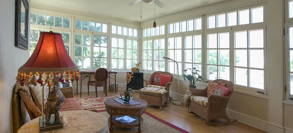 Decorative detail in Alexander Mansion Bed and Breakfast