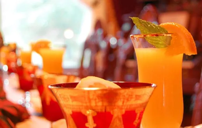 Breakfast in Alexander Mansion Bed and Breakfast