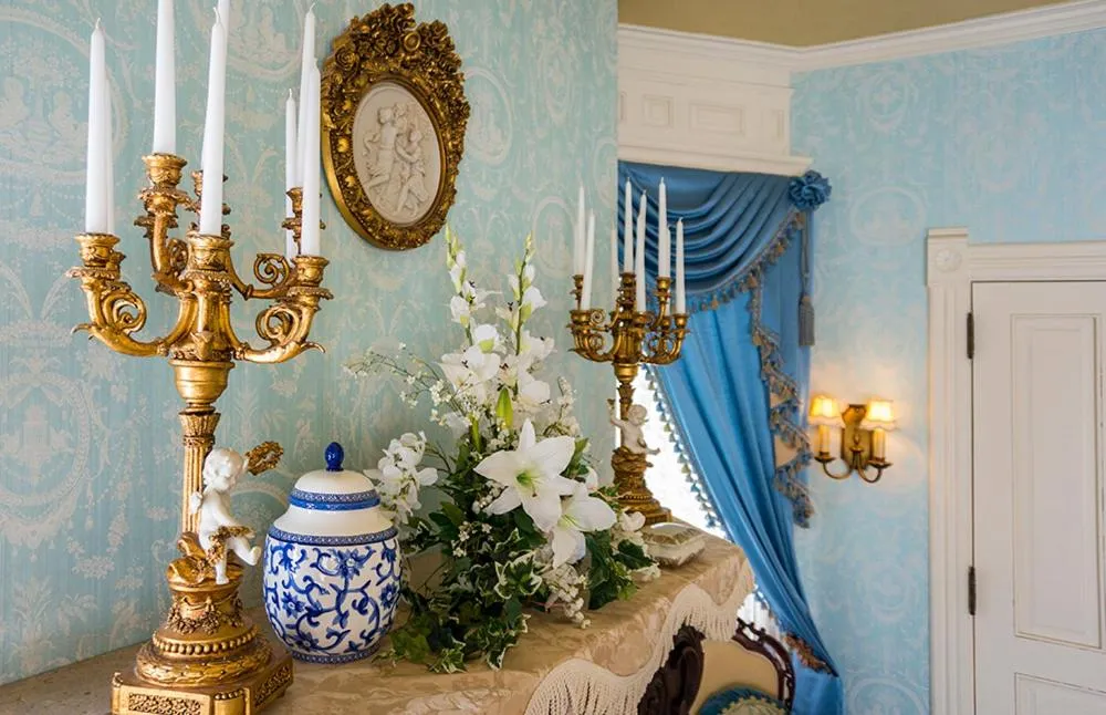 Alexander Mansion Bed and Breakfast