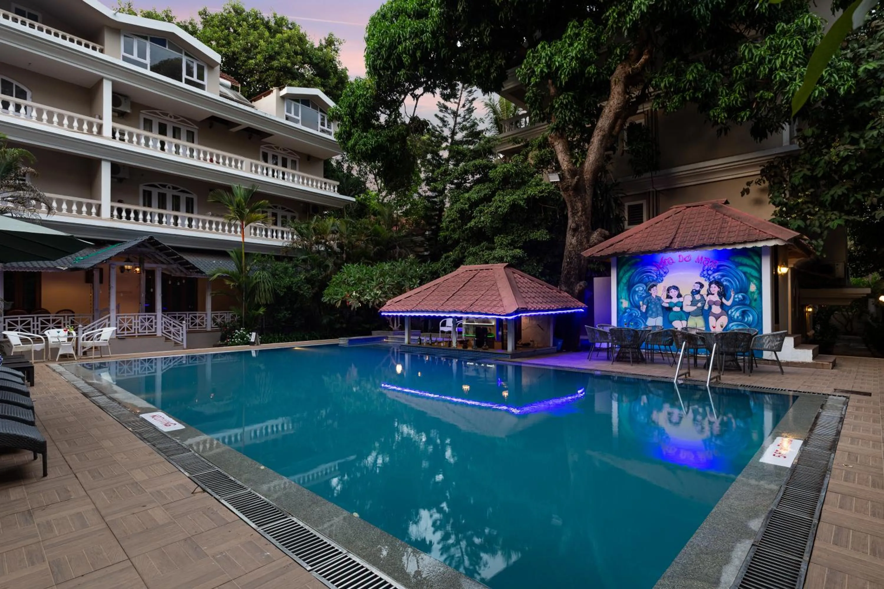 Pool view in CALUX Joia Do Mar Resort - Calangute