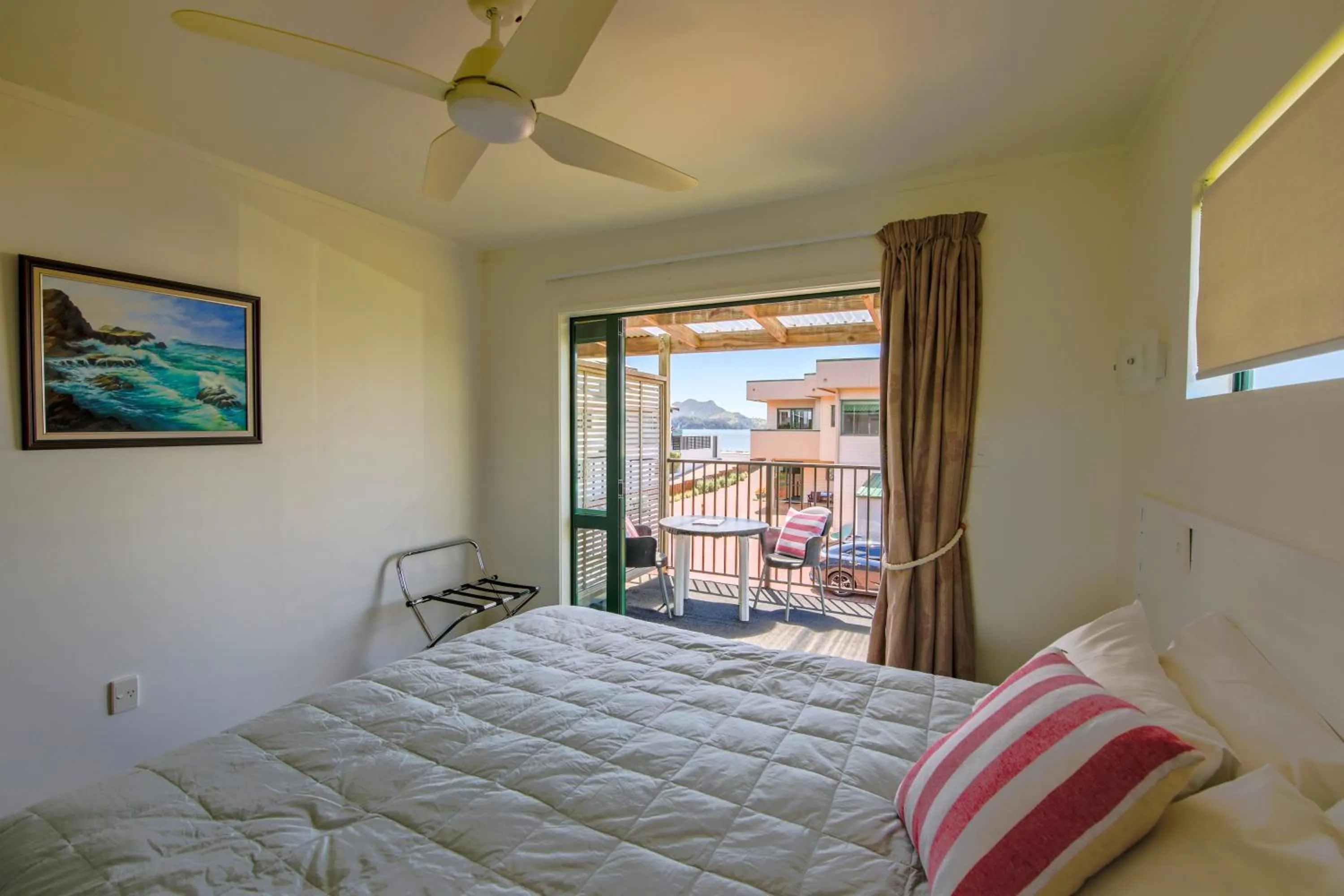 View (from property/room), Bed in Blue Marlin Apartments