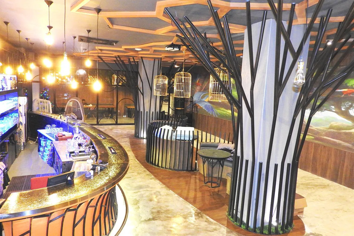 Food and drinks in Crown Vista Hotel