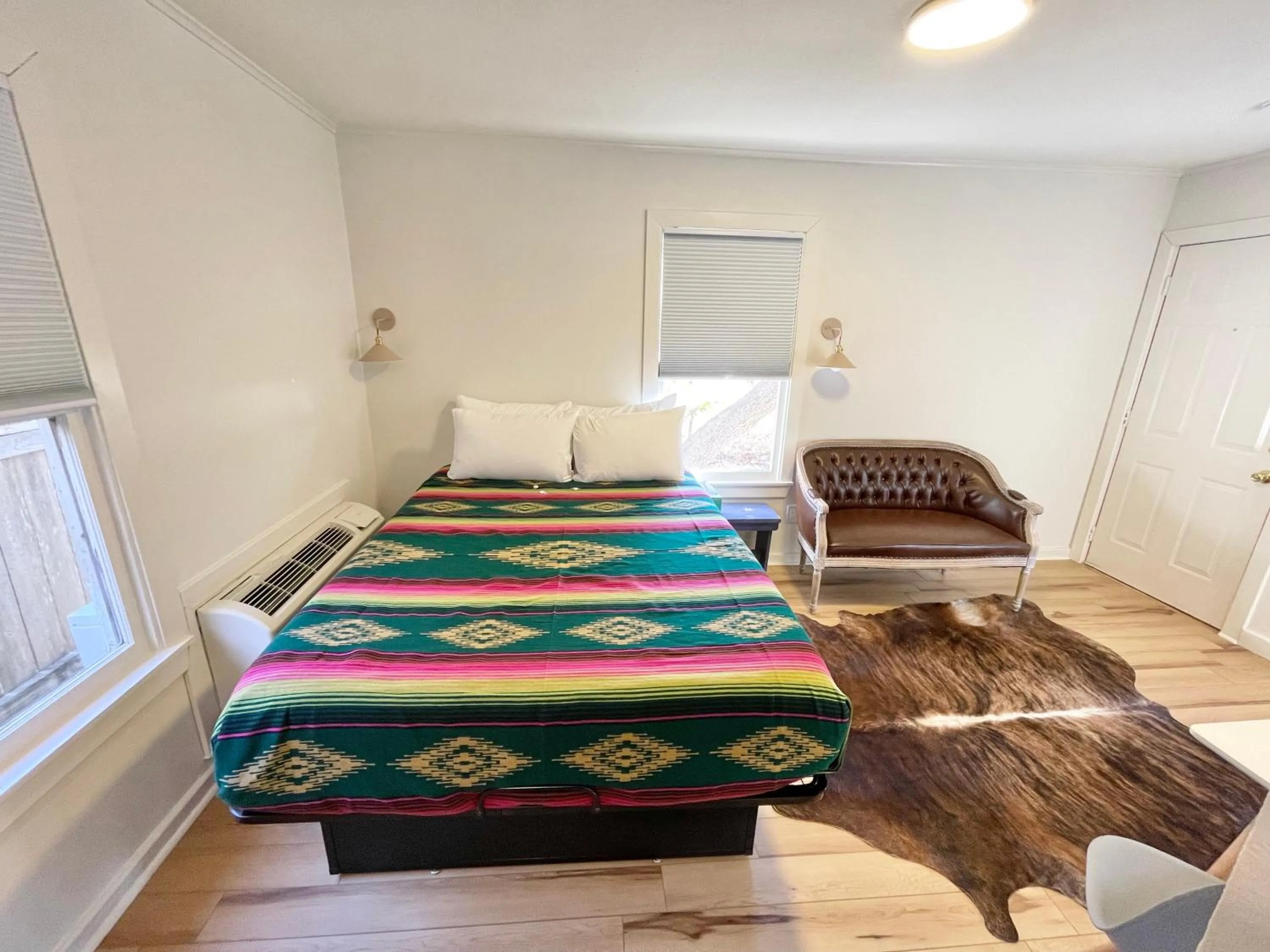 Bed in Frederick Motel