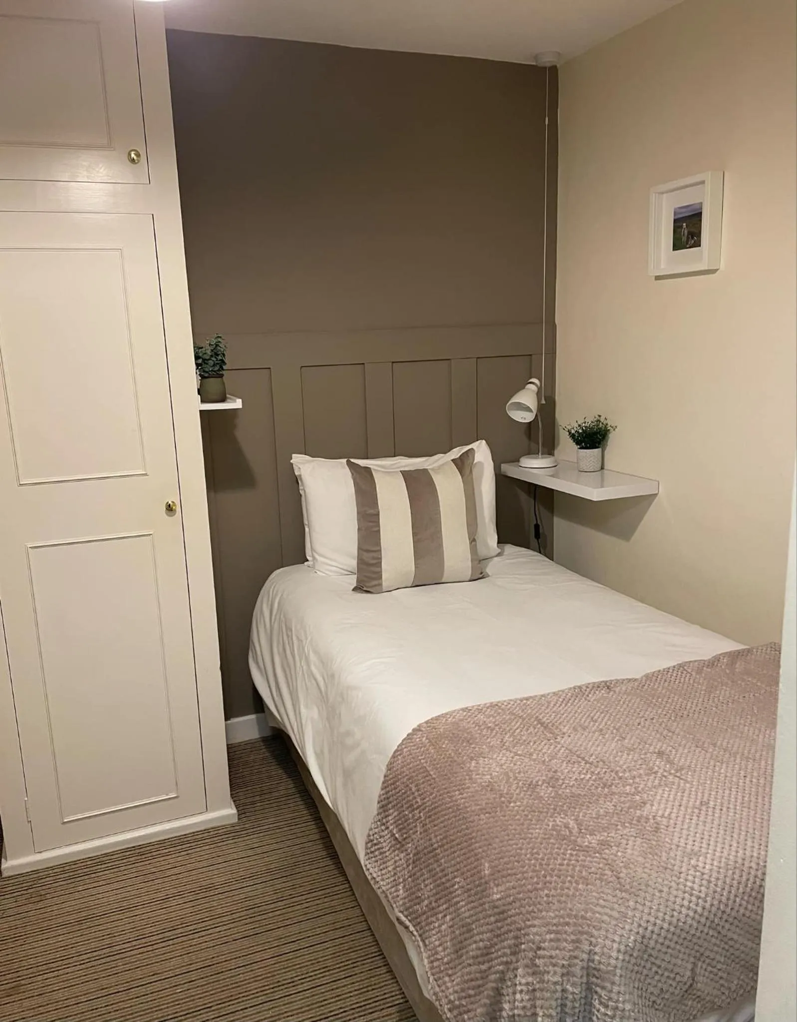 Bedroom, Bed in The Barn Guest House and Tearoom