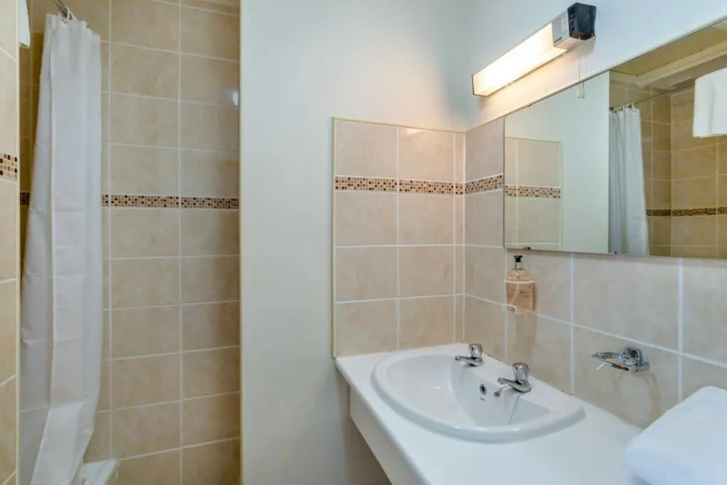 Bathroom in The Barn Guest House and Tearoom