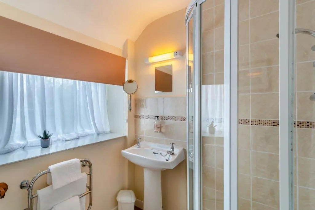 Bathroom in The Barn Guest House and Tearoom