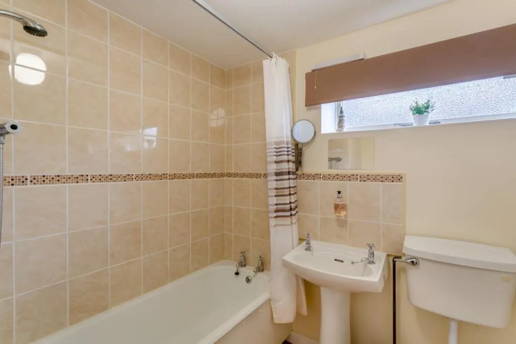 Bathroom in The Barn Guest House and Tearoom